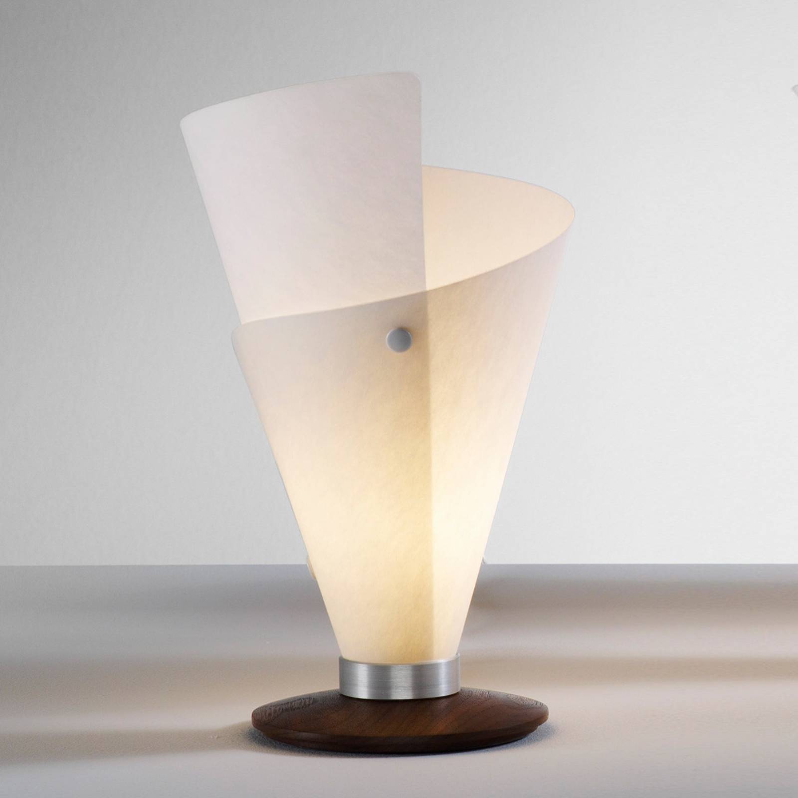 Bordslampa GARDE, valnöt