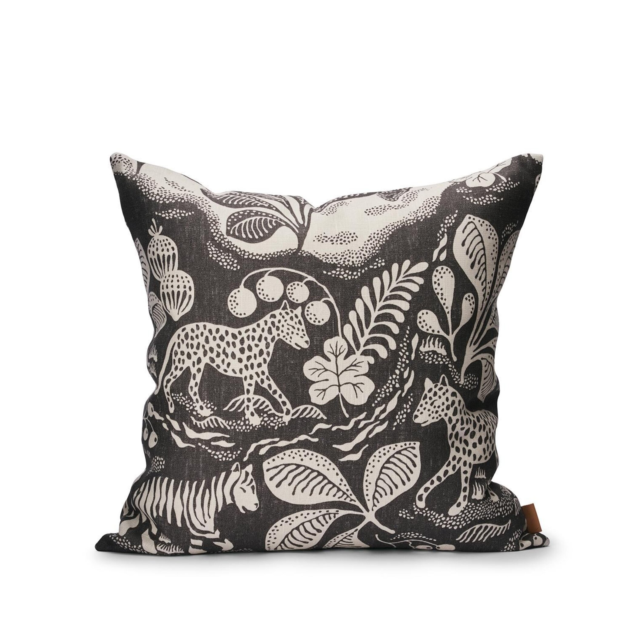Kuddfodral Linne 50x50cm - Wild At Heart - Black, 50x50 cm