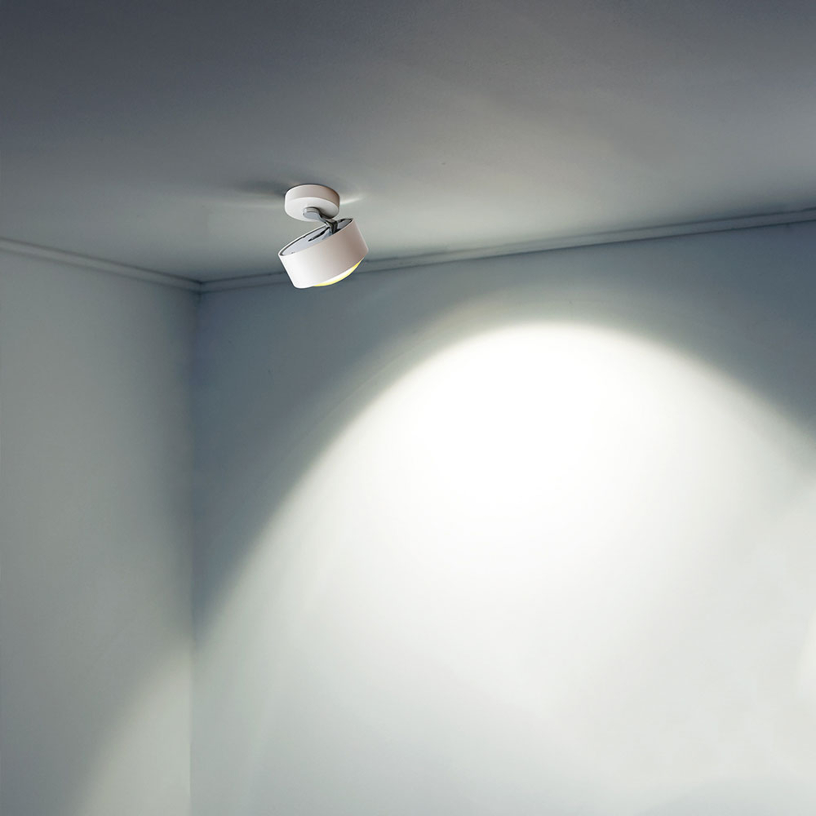 LED-taklampa Puk Maxx Move, vit krom