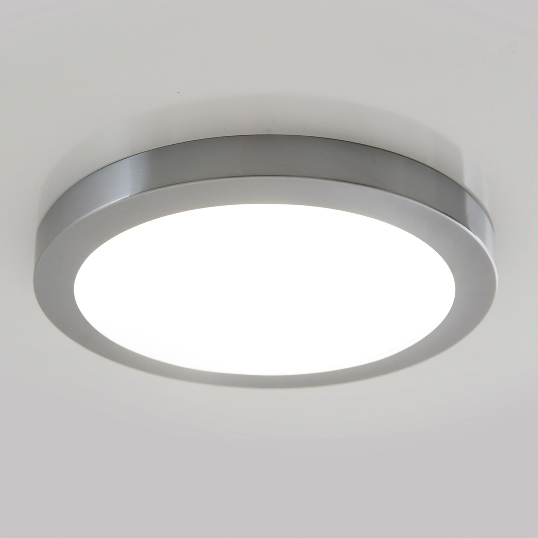 LED-taklampa Bonus med magnetring, Ø 22,5 cm