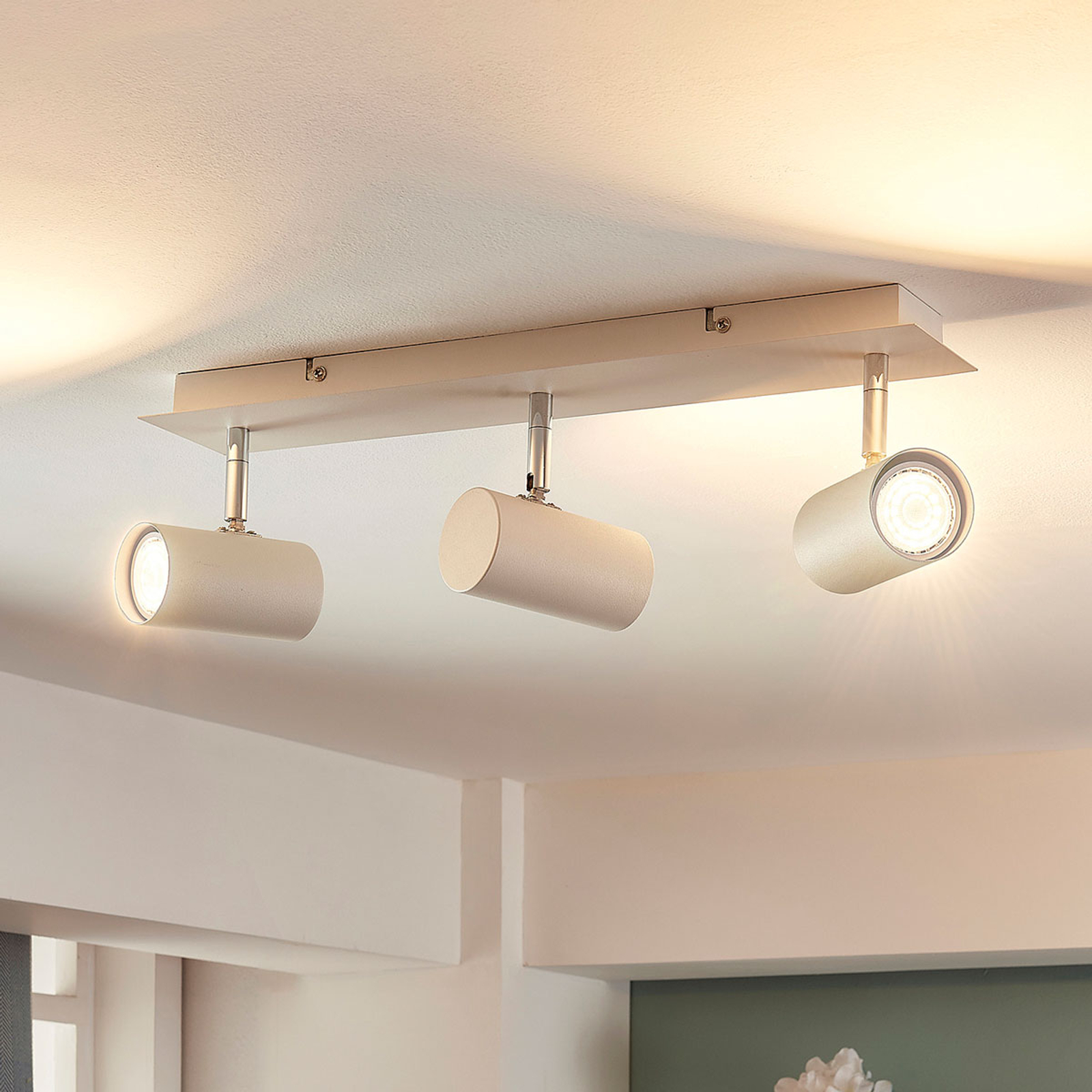 LED-taklampa Iluk i vitt, tre ljuskällor