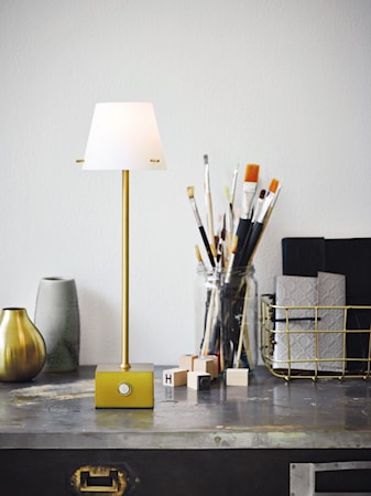 Gil Bordslampa LED Mässing Vit
