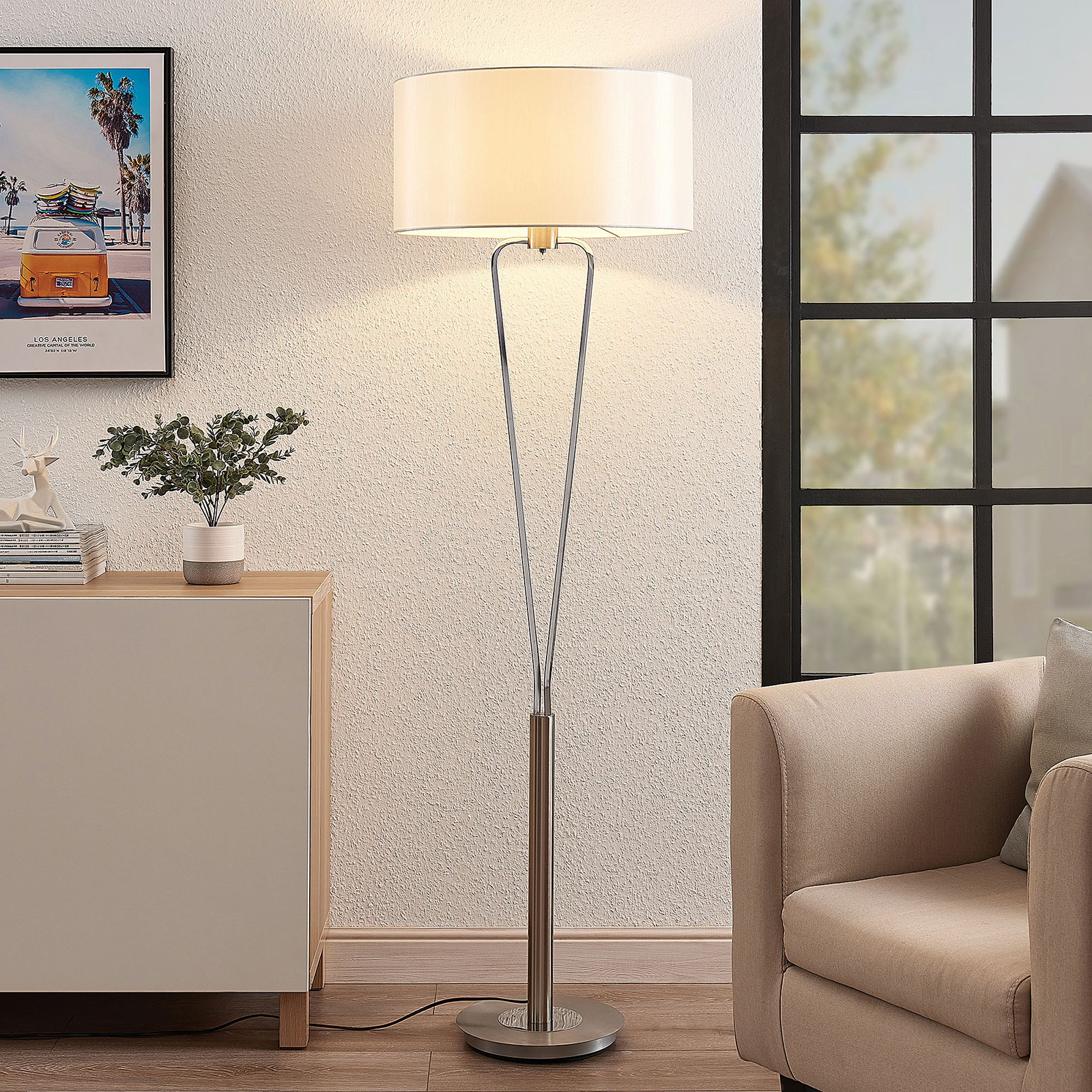 Lucande Gyda tyggolvlampa, satinerad nickel