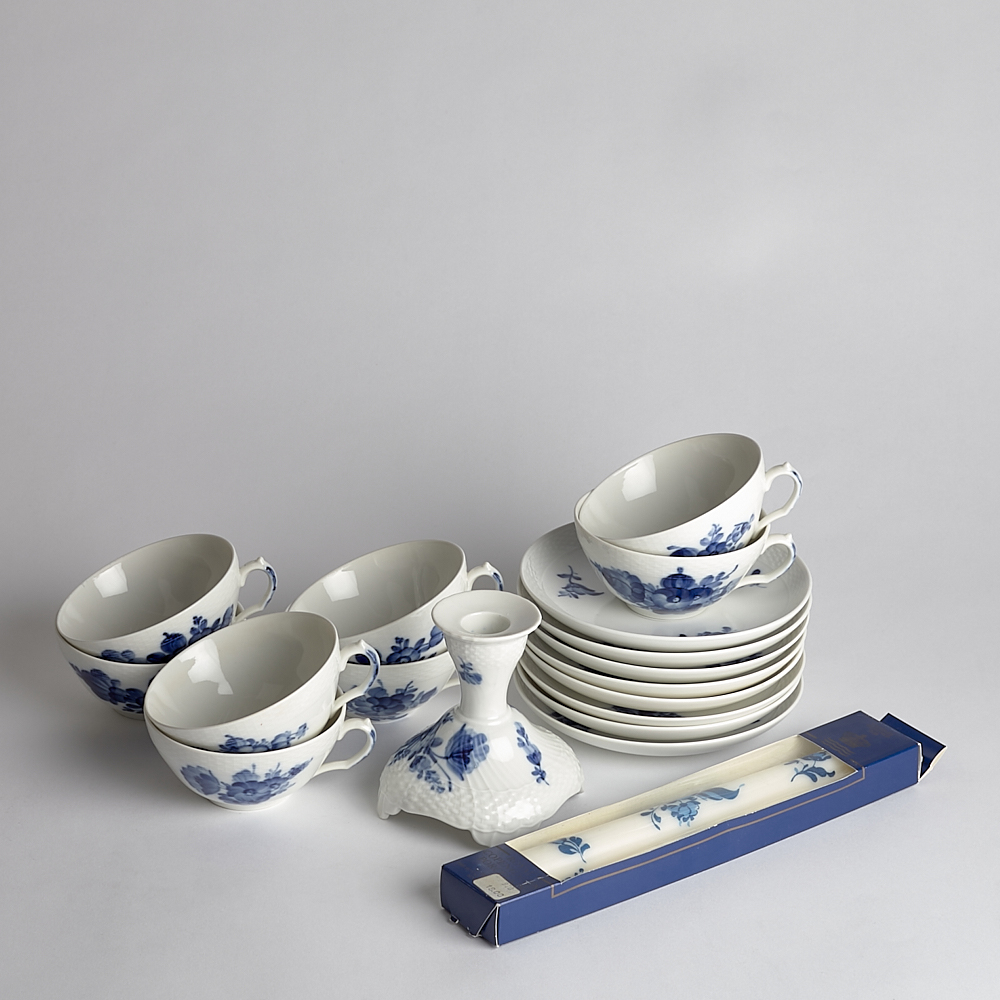 Vintage - SÅLD Koppar med fat 8 st, 1 st Ljusstake Royal Copenhagen