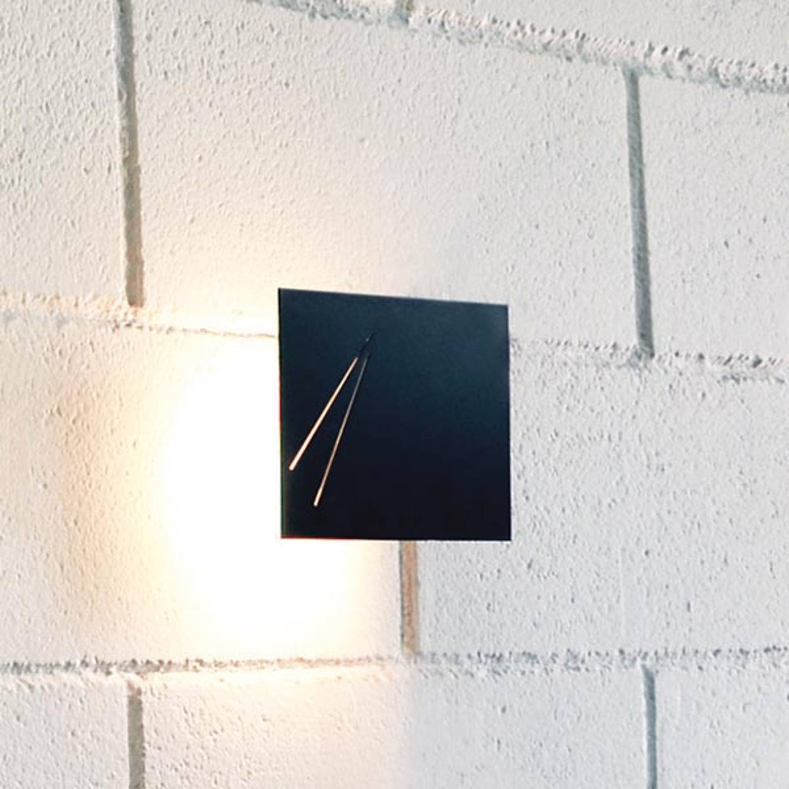 Des.agn - italiensk designer-vägglampa, svart