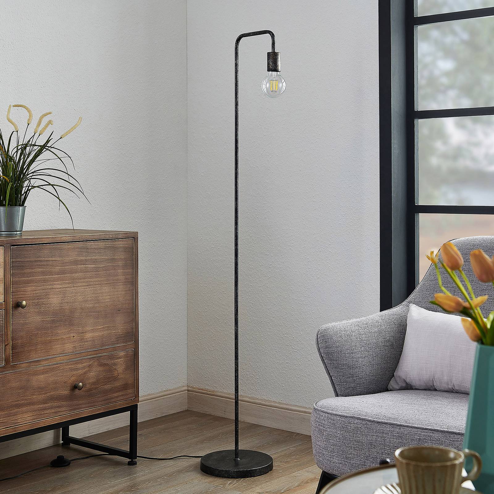 Lindby Brooke vintage golvlampa, rost antik