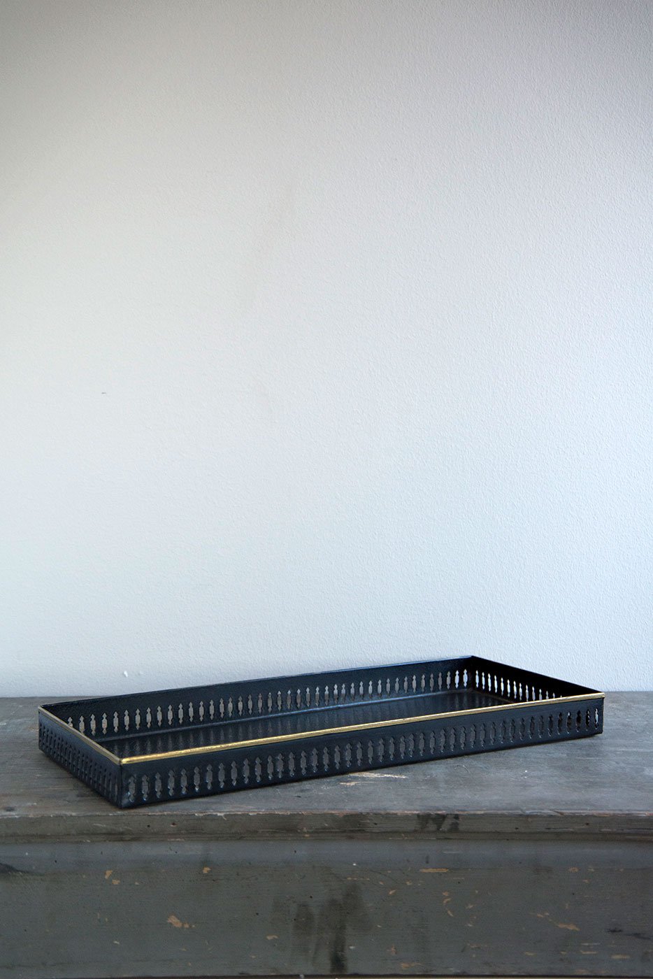 Bricka med hålkant 20x46 cm svart