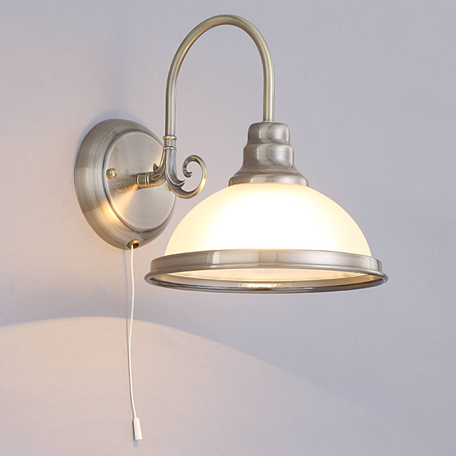 Klassisk vägglampa Alicia