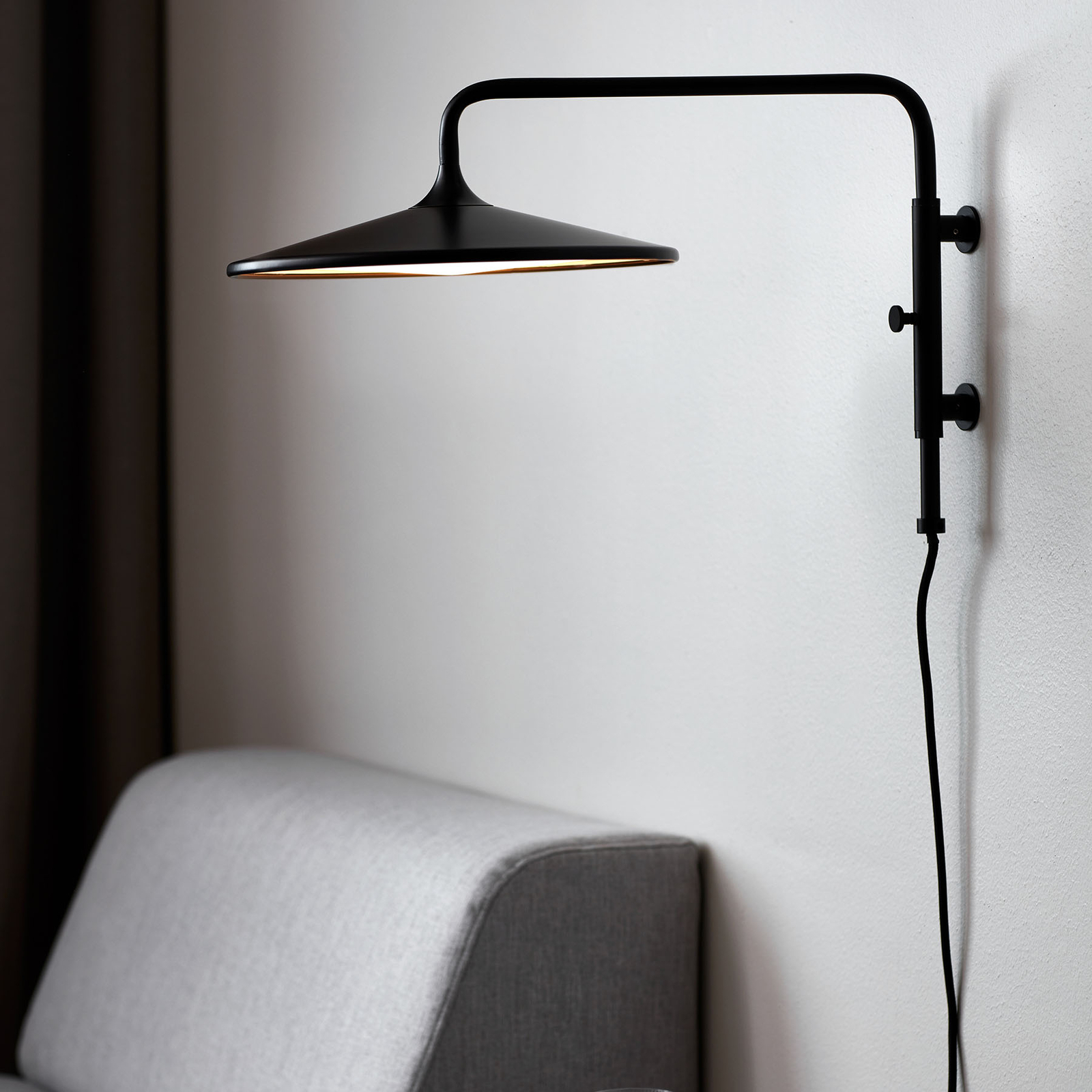 LED-vägglampa Balance med dimmer