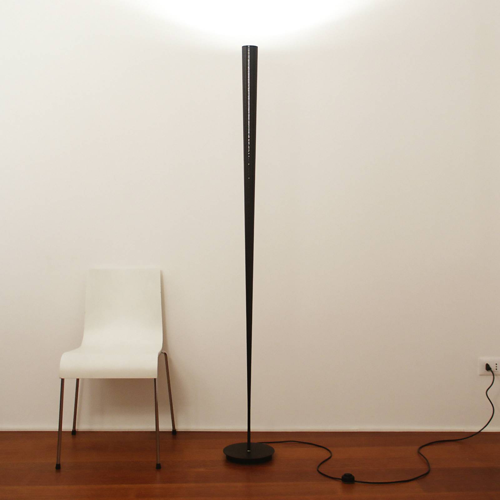 Designergolvlampa Drink, svart
