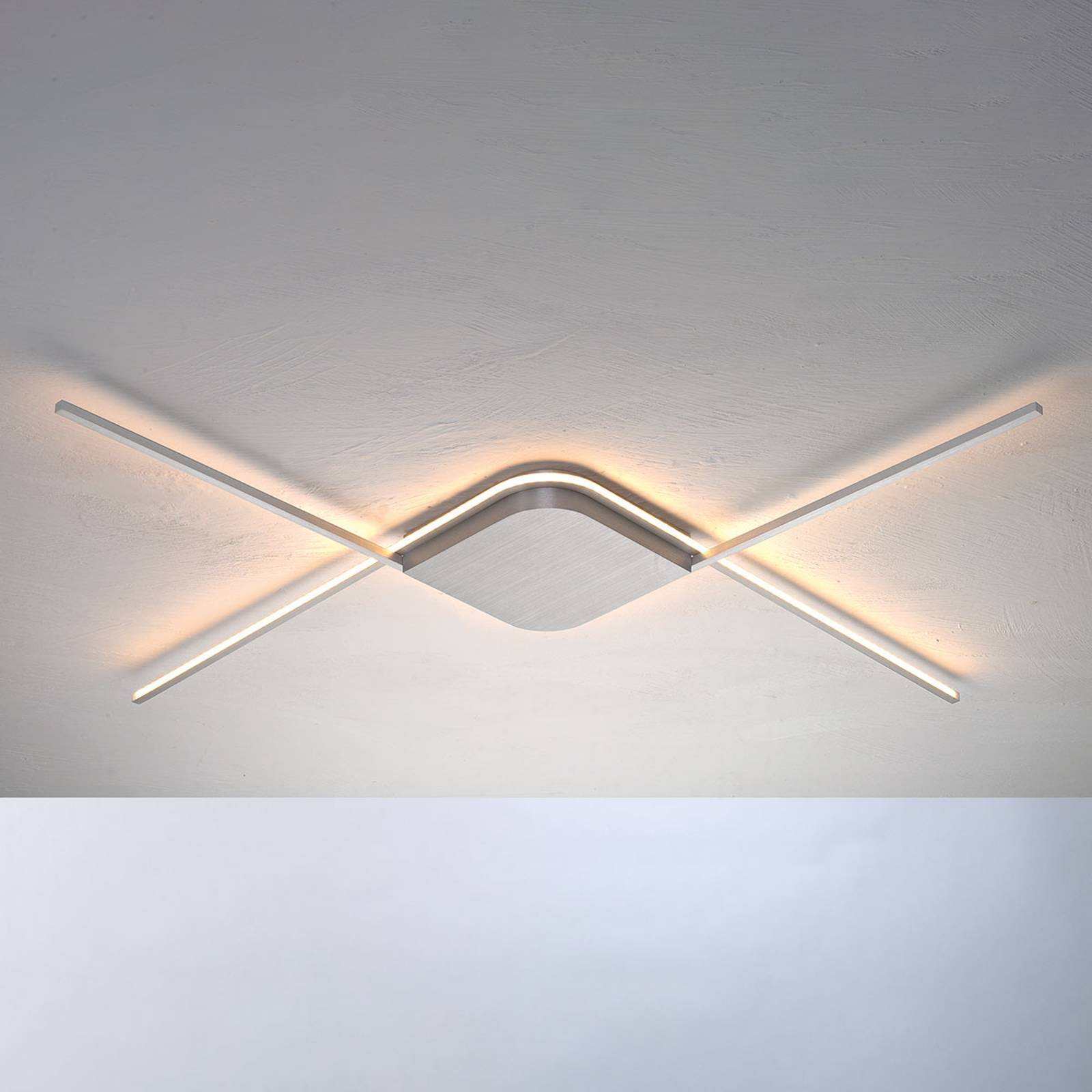 Bopp Less – LED-taklampa, aluminium