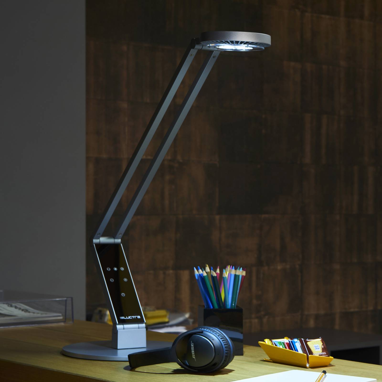 Luctra Table Radial LED-bordslampa fot aluminium