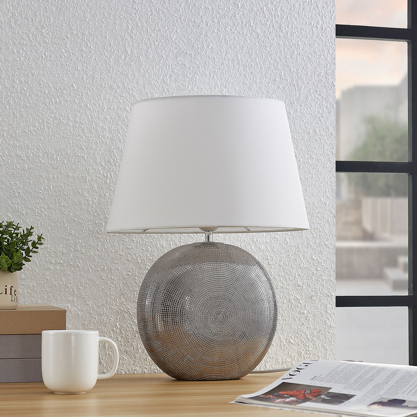 Lindby Florentino bordslampa, tyg och keramik