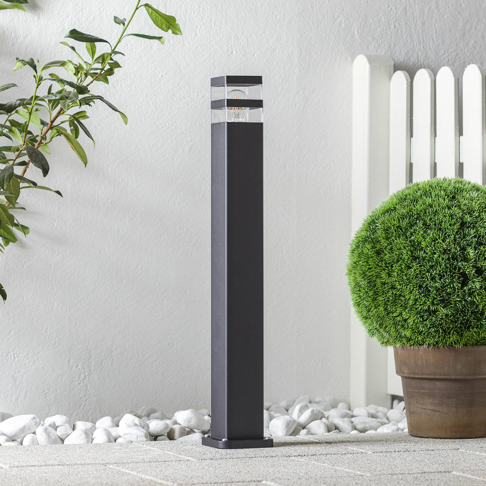 Gånglampa Elm i kantig design