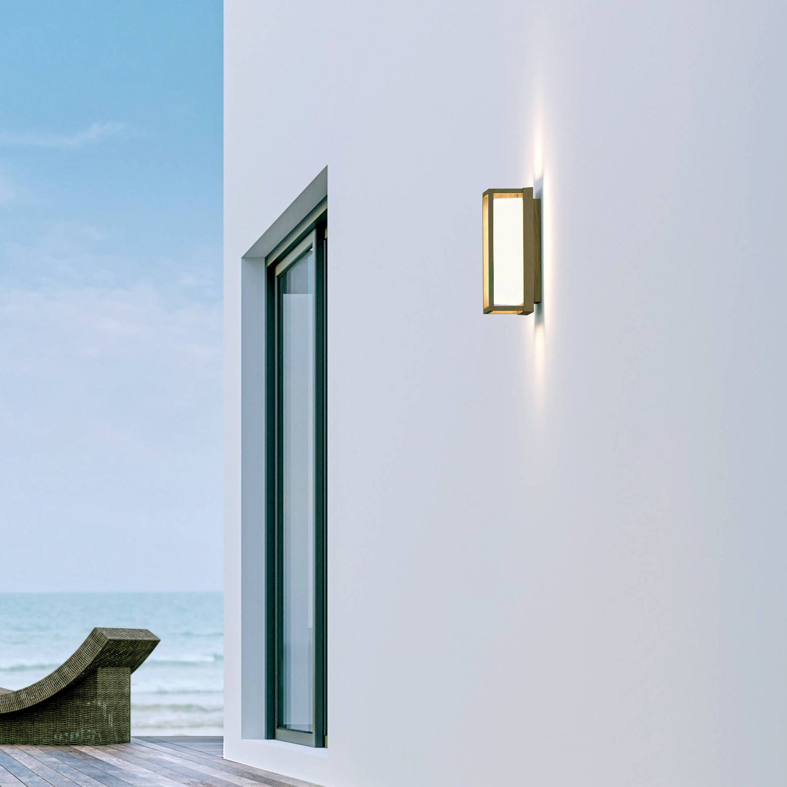 Utomhusvägglampa Ice Cubic 3411, av mässing