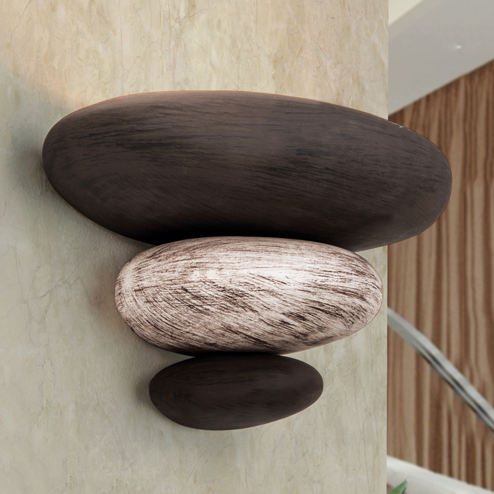 Stenimitation: vägglampan LITICA beige-brun