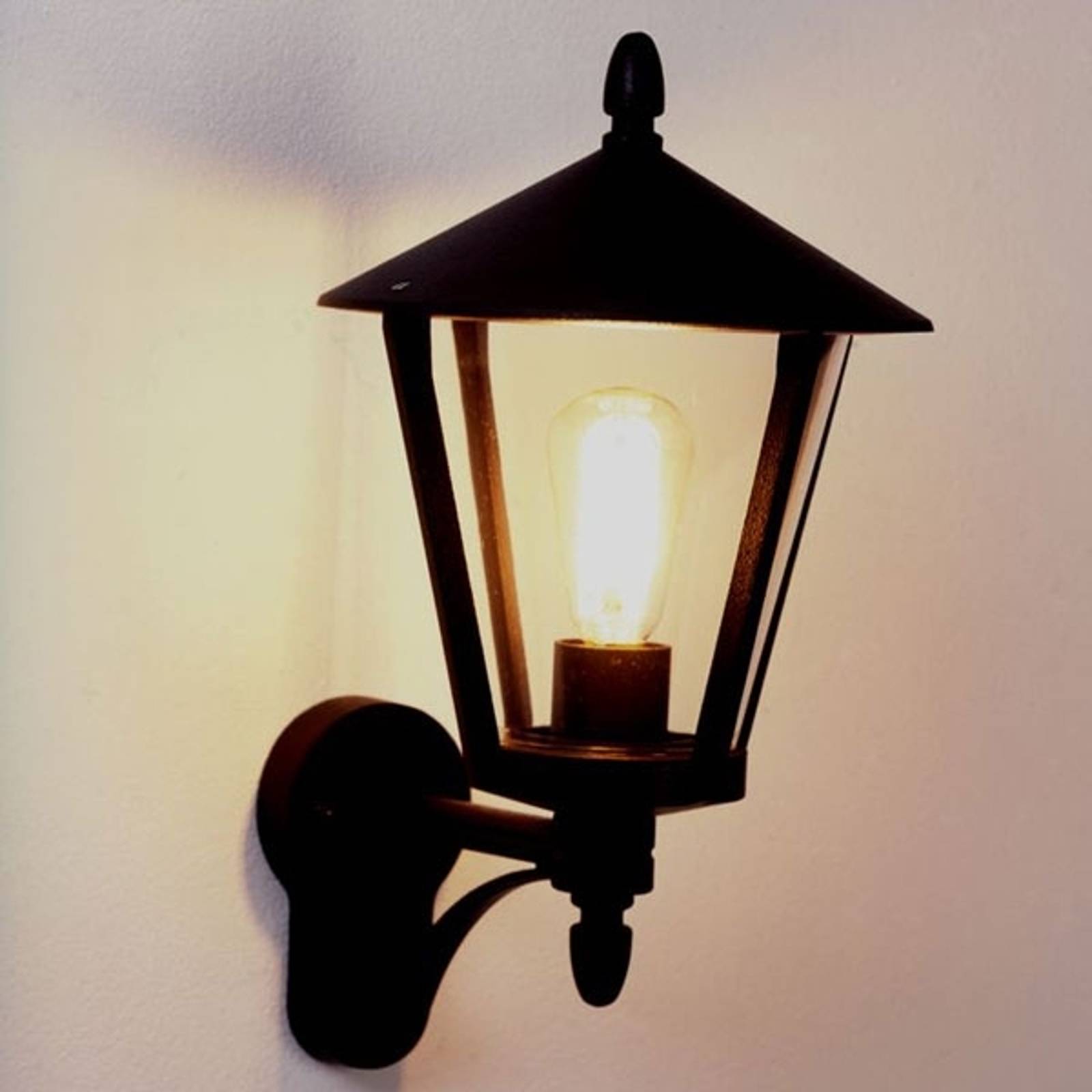 Utomhusvägglampa 668 i svart