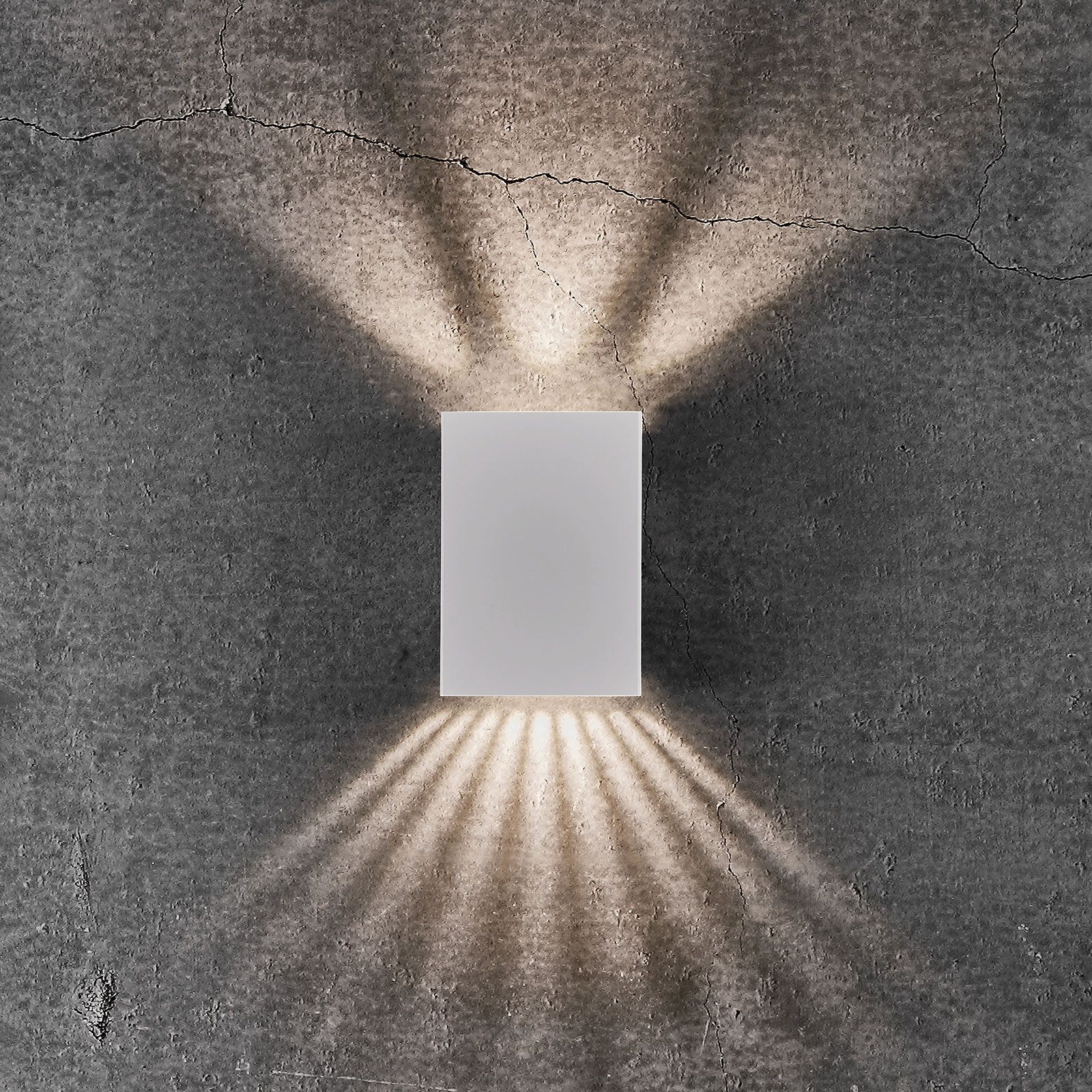 LED-utomhusvägglampa Fold, 10 x 15 cm, vit