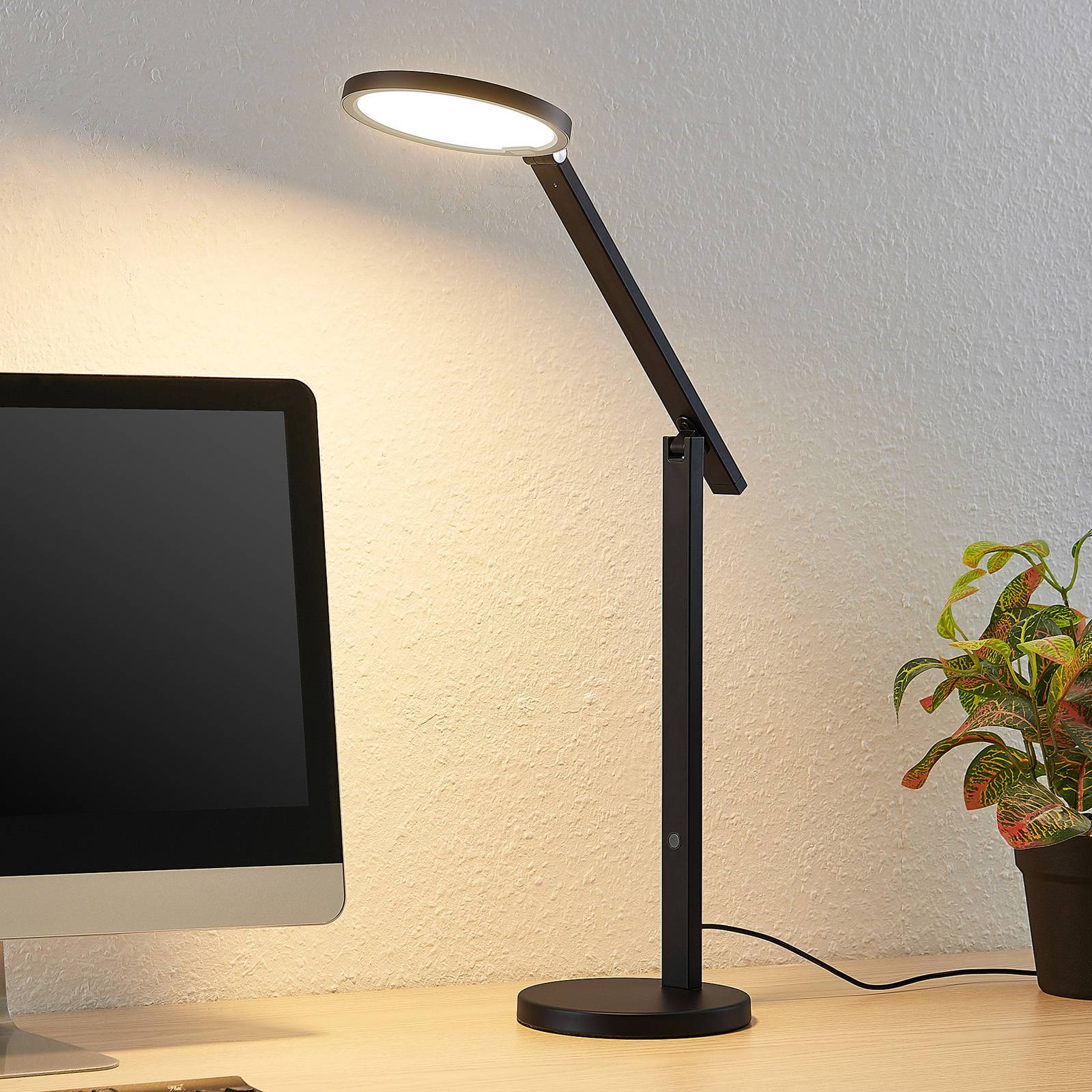 Lucande Felkano LED-bordslampa, svart