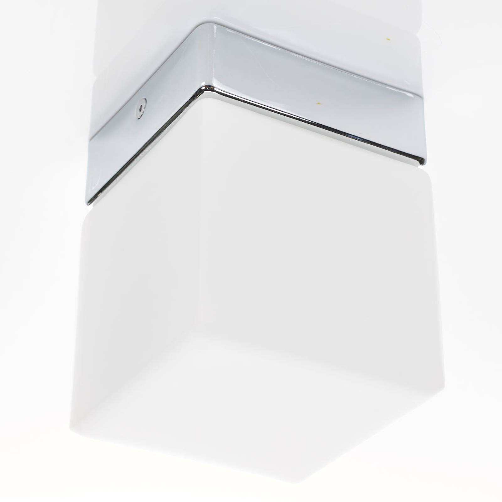 Helestra Keto LED-badrumstaklampa, kub
