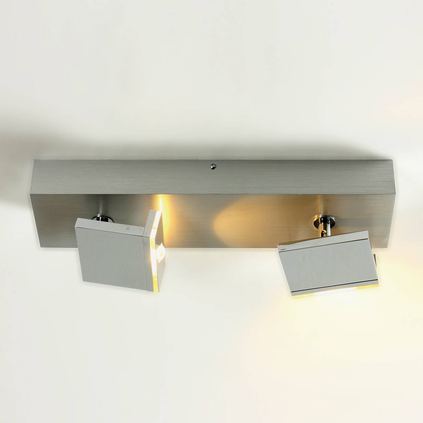 Elle – modern LED-spotlight med två ljuskällor