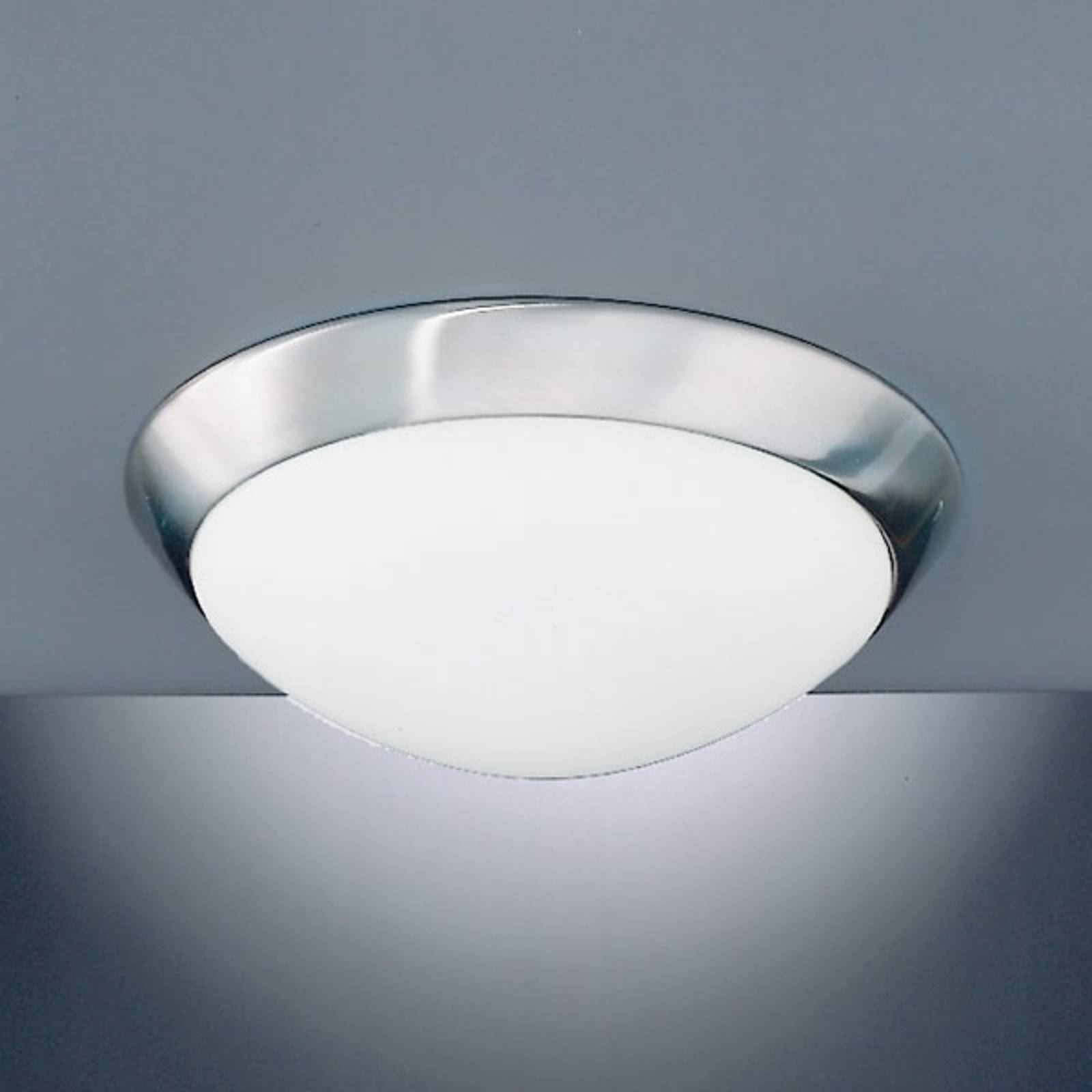 Snygg taklampa Katrin IP44 nickel matt