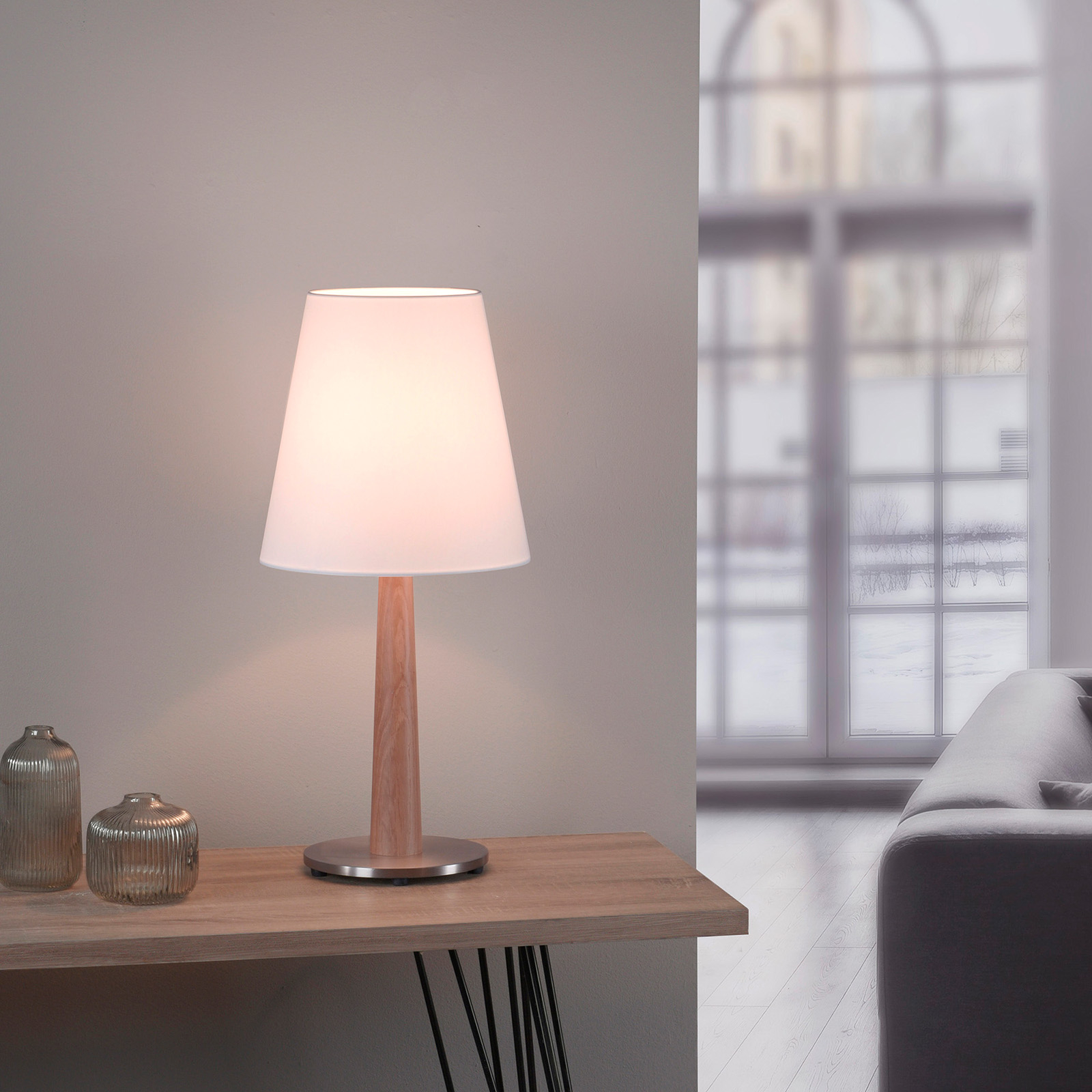 Lucande Elif Bordslampa vit, konisk, ek natur
