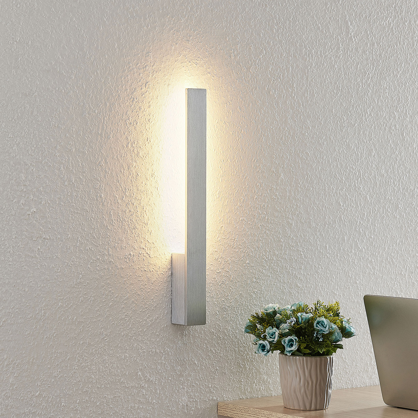 Arcchio Thiago LED-vägglampa, borstat aluminium