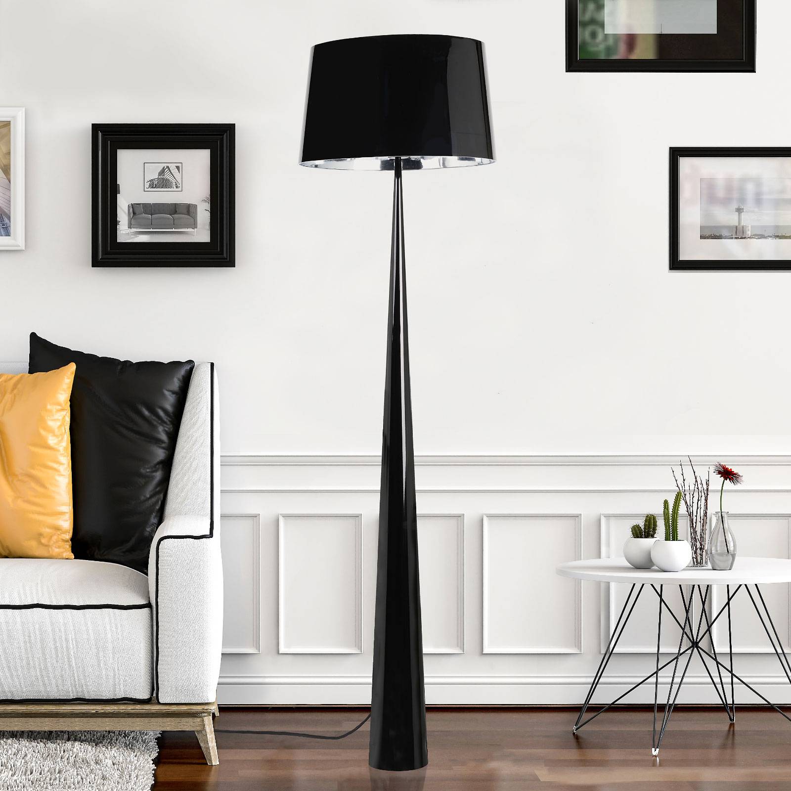 Golvlampa Totem LS med kromfinish, svart