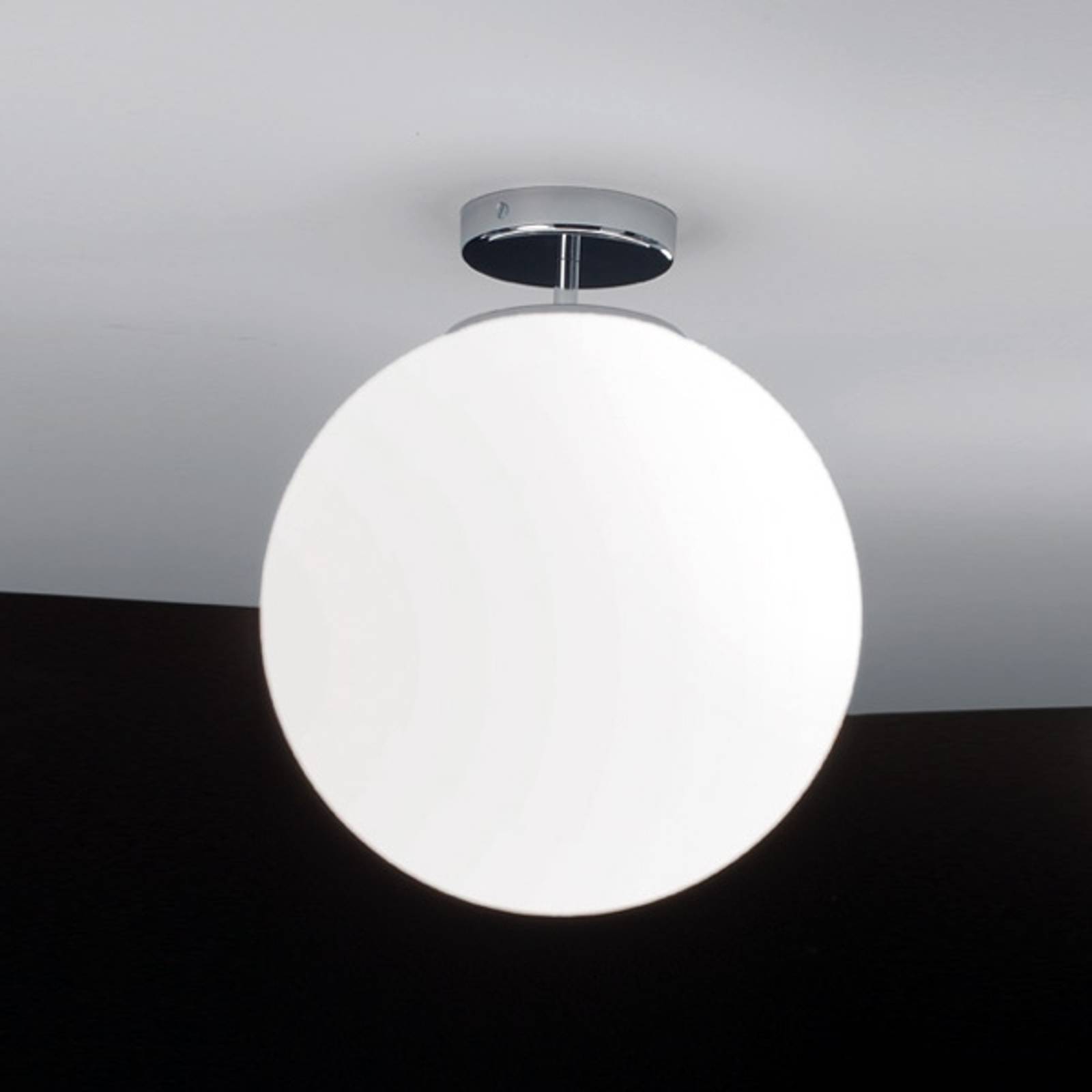 Plafondlampa Sferis i glas, 30 cm, krom