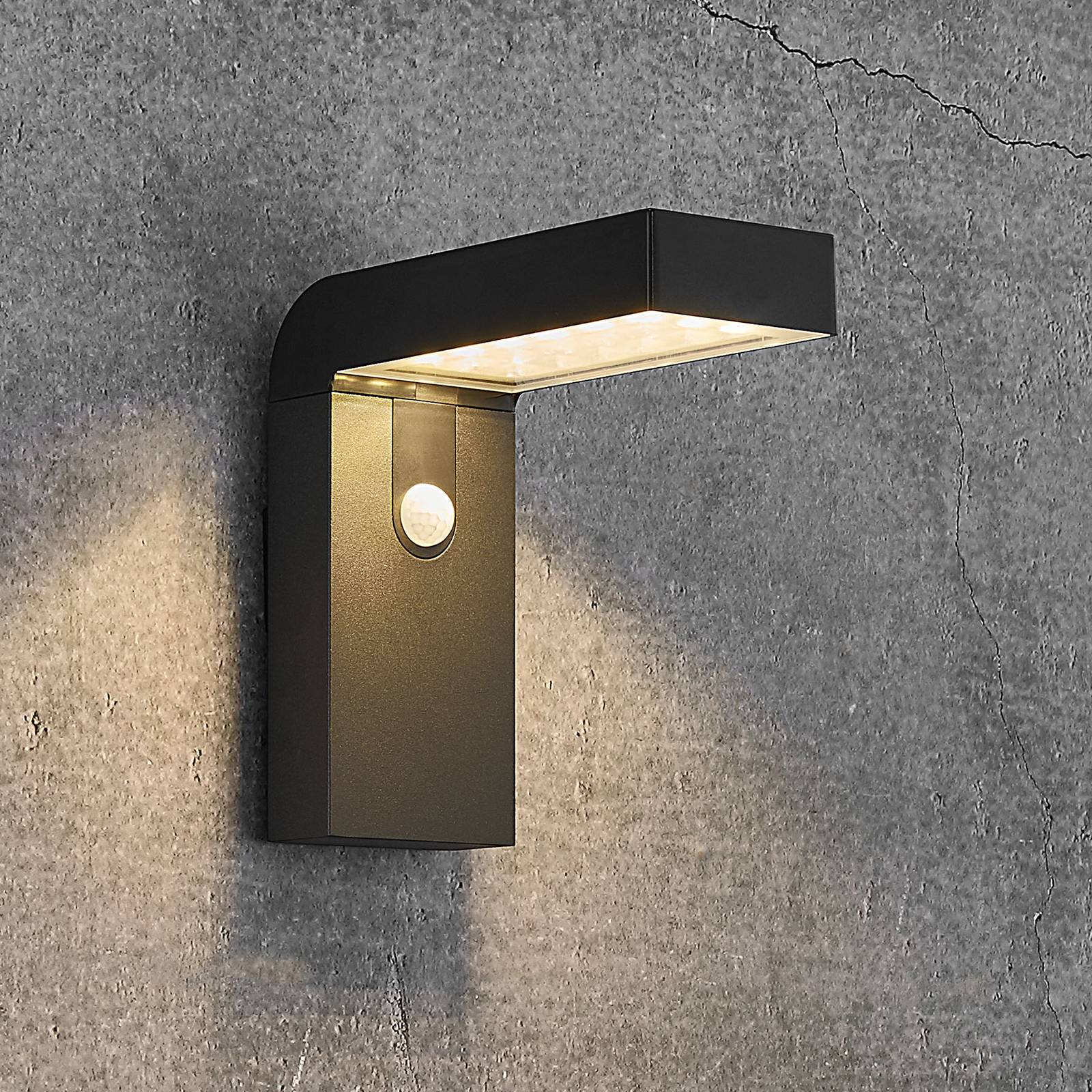 LED-solcellsvägglampa Alya med rörelsesensor