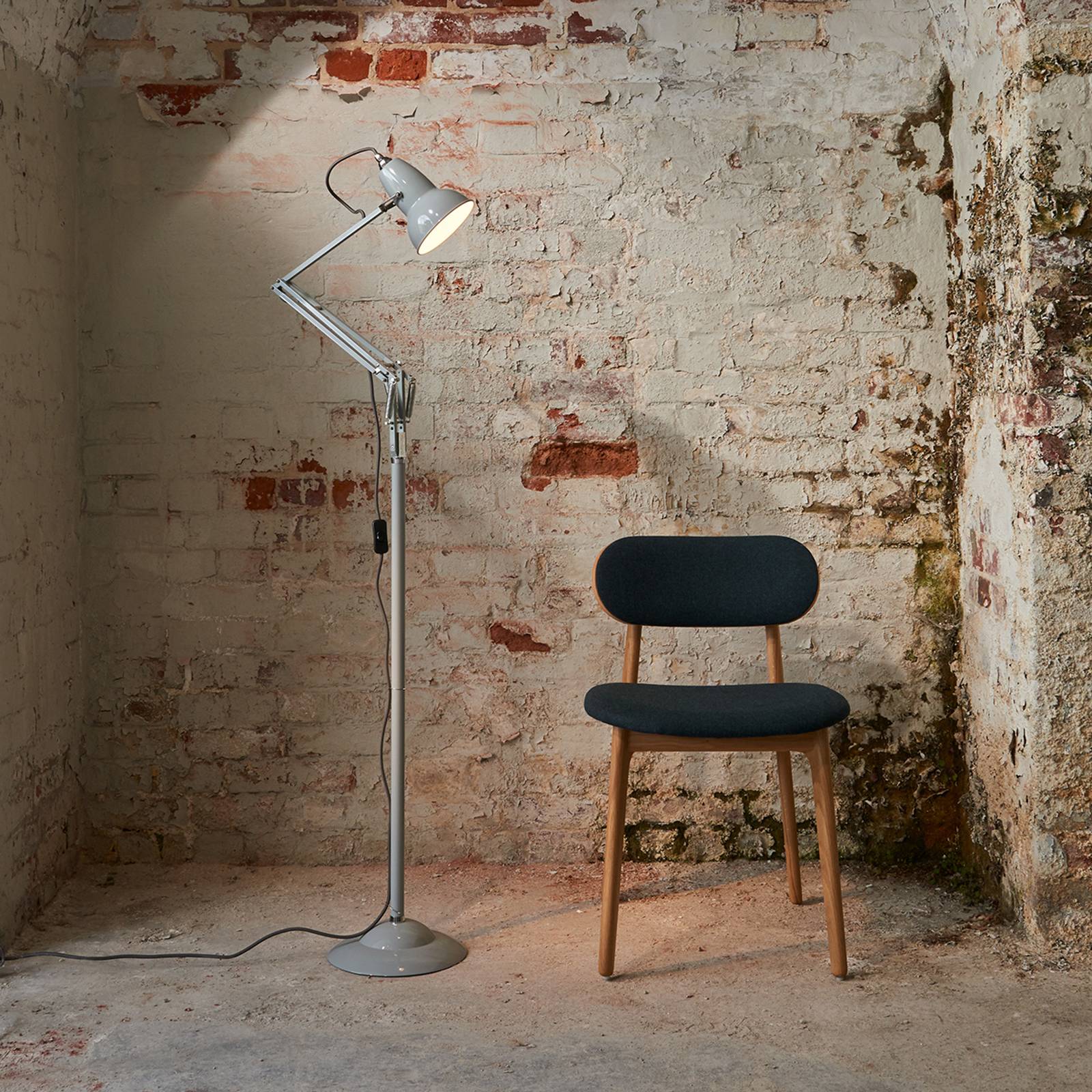 Anglepoise Original 1227 golvlampa duvgrå