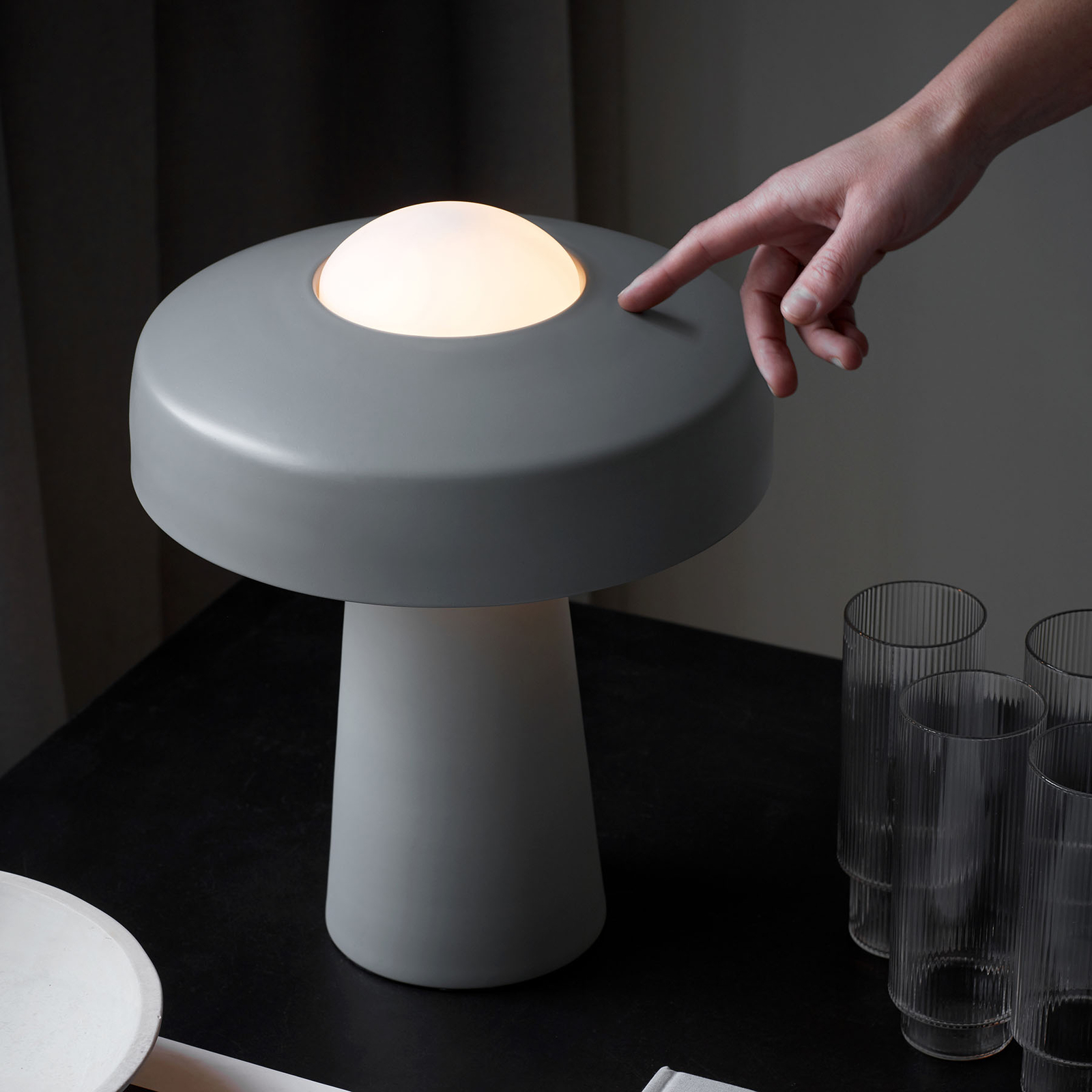 Bordslampa Time, grå