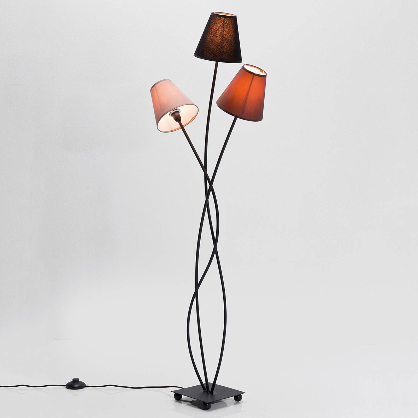 Golvlampa Flexible Mocca Tre, tre ljuskällor