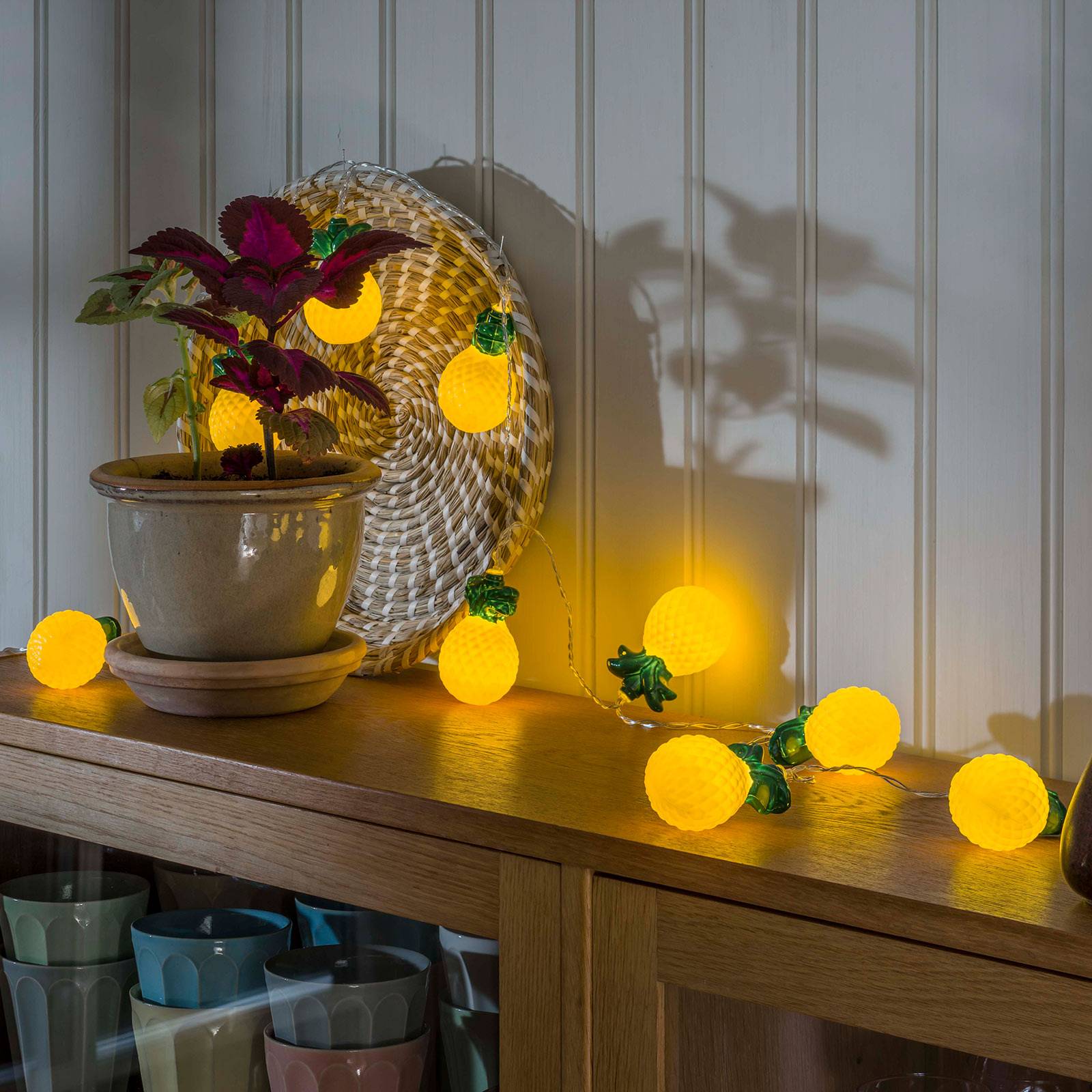 LED-ljusslinga Ananas, batteridriven