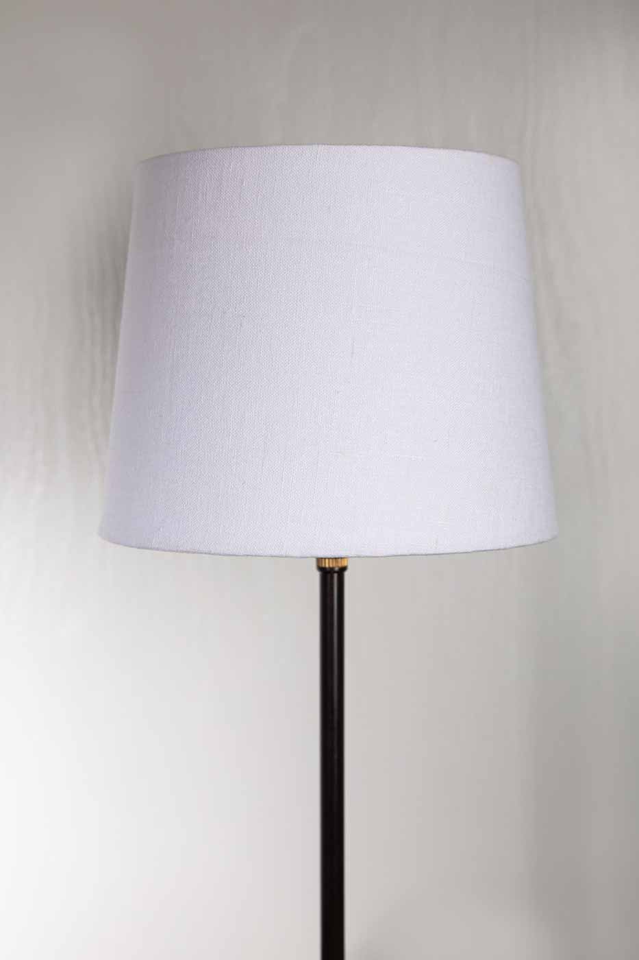 Lampskärm Wilgot 22 cm vit linne