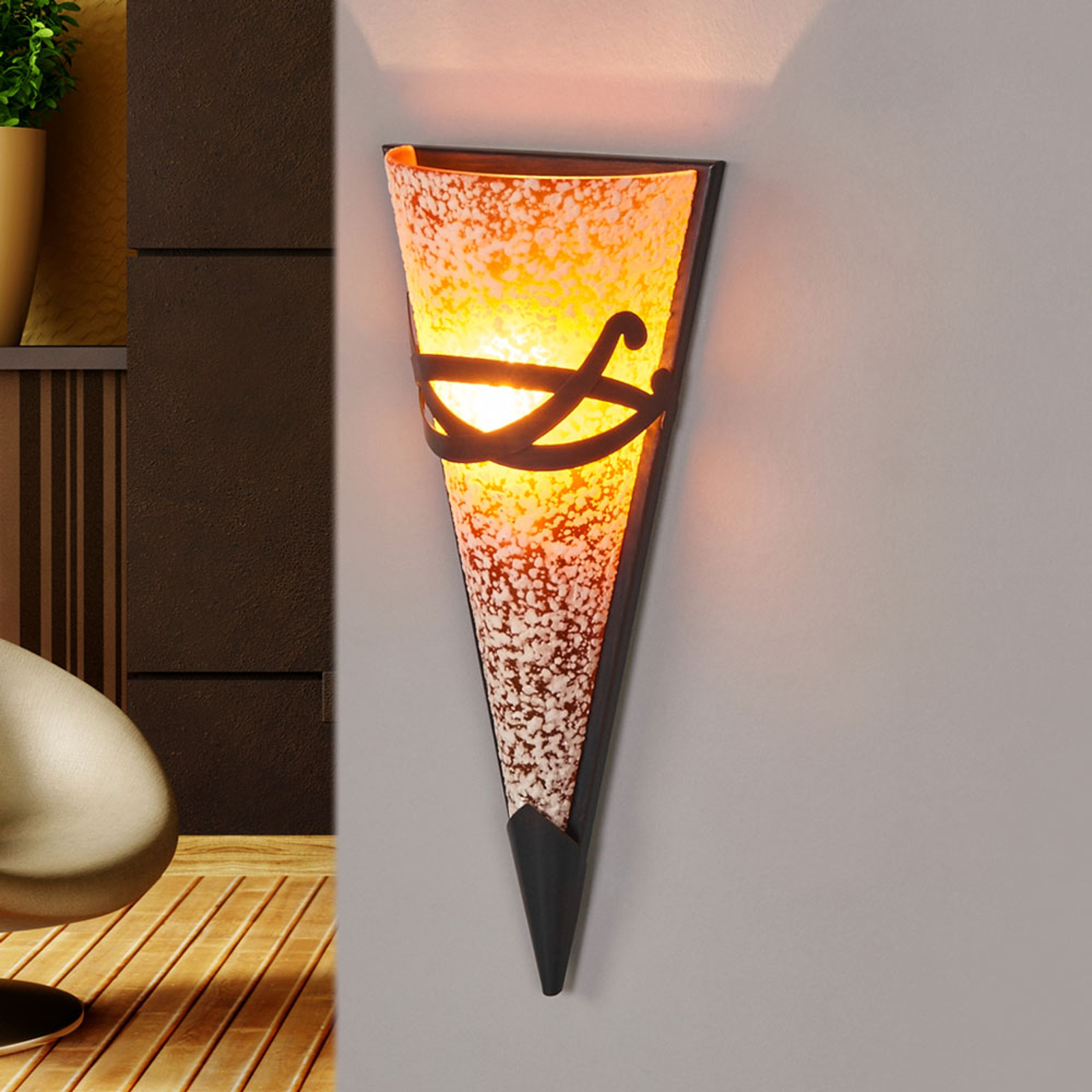 Spräcklig vägglampa MELINDA med dekor