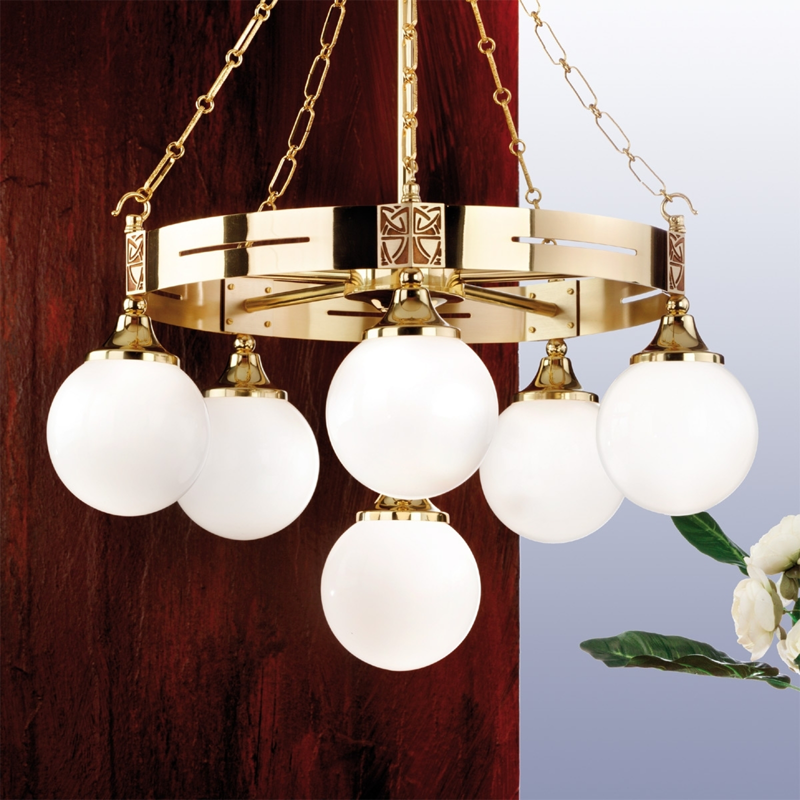 ELEGANZIA - formfulländad Luster i mässing