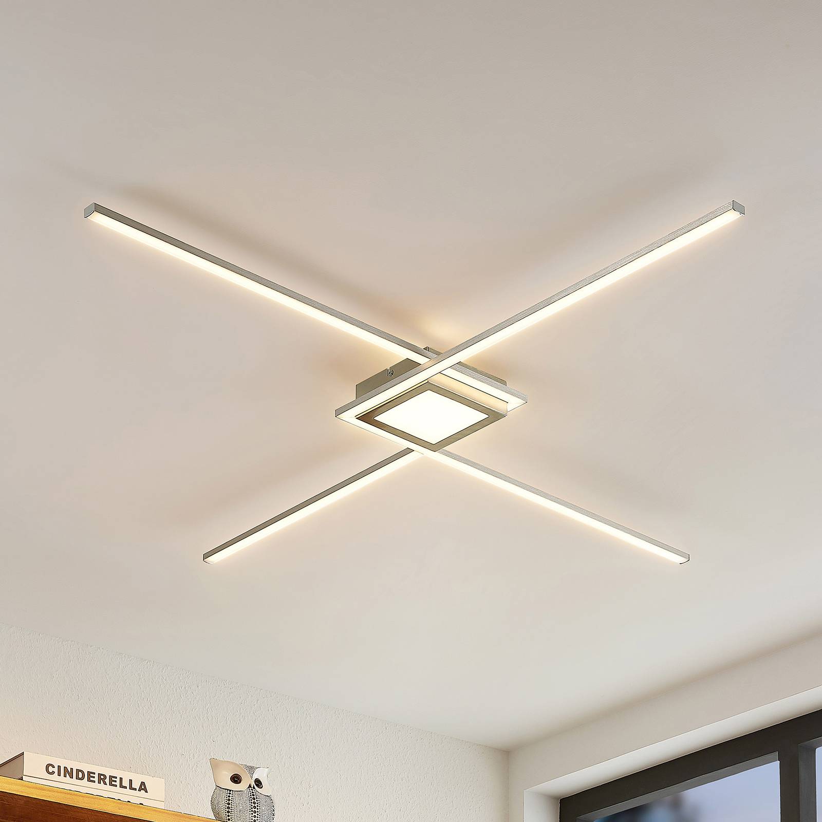 Lindby Ridia LED-taklampa, nickel