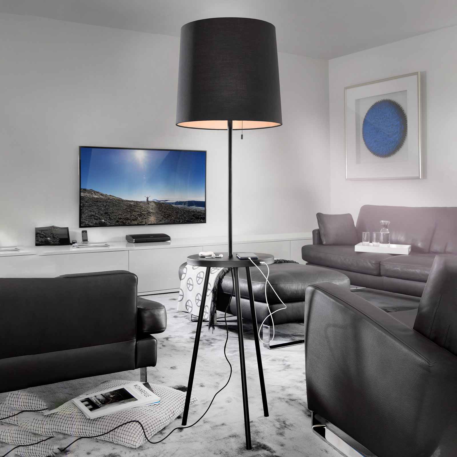 Golvlampa Tabulo, hylla och USB-port, svart