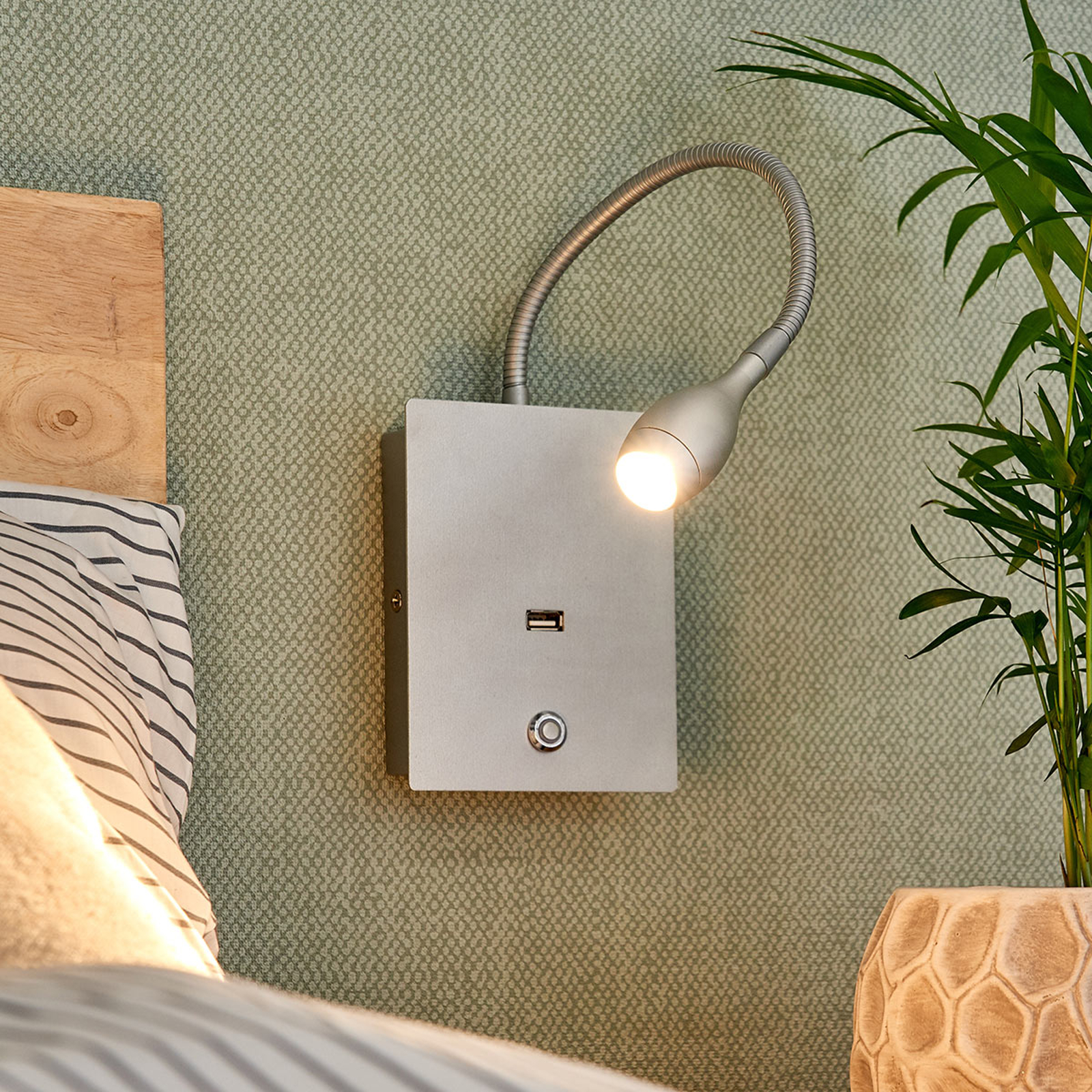 Flexibel LED-vägglampa Marbod med dimmer