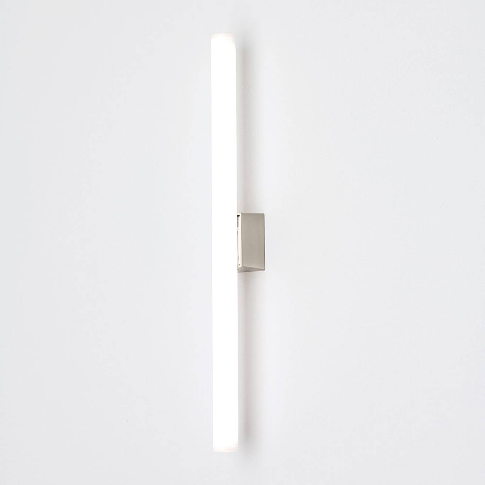 LED-spegellampa Visagist, matt nickel fäste