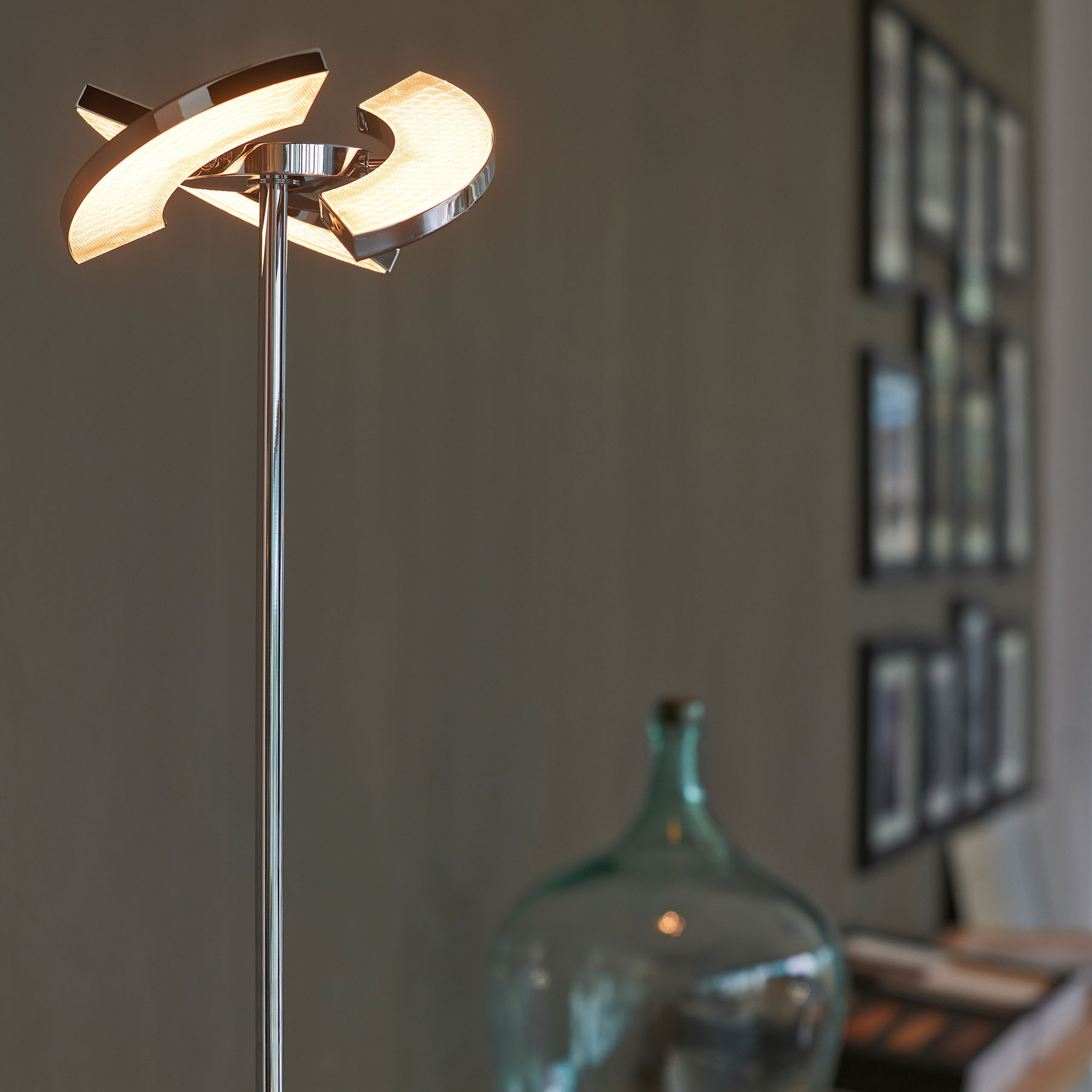 OLIGO Trinity LED-golvlampa 3 rörliga segment