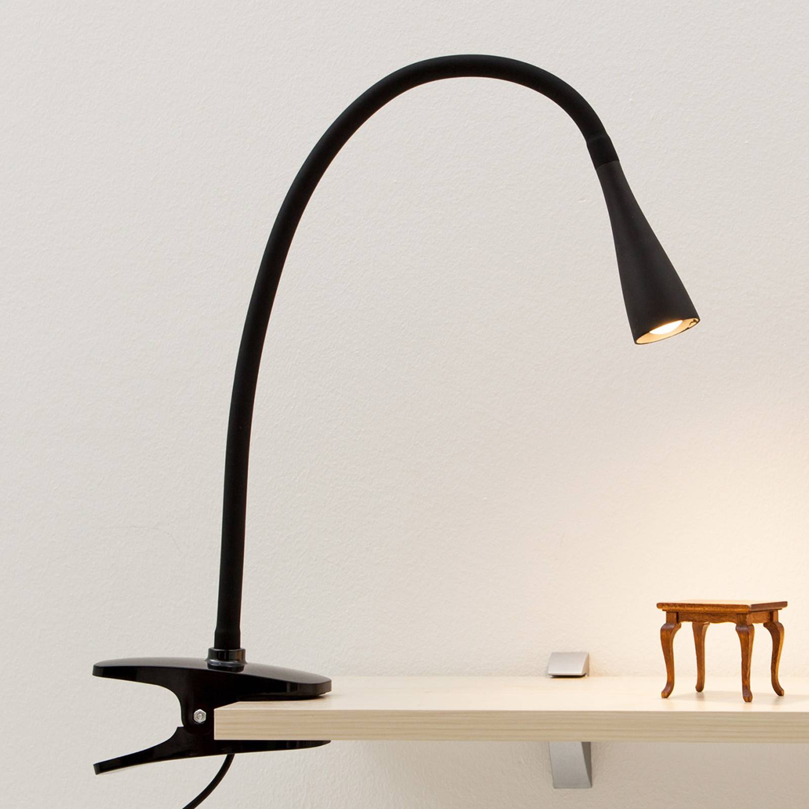 Vacker LED-klämlampa Baris i svart