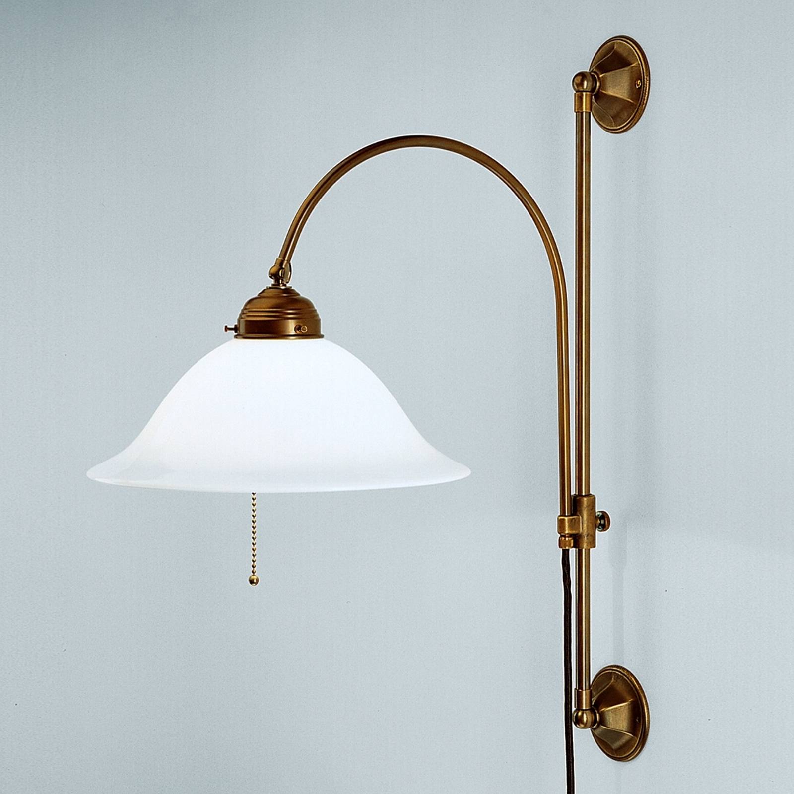 Rhodos - utskjutande mässingsvägglampa