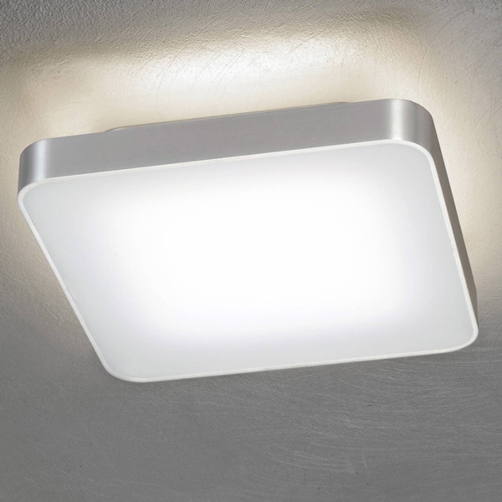 Perfetto – modern LED-taklampa