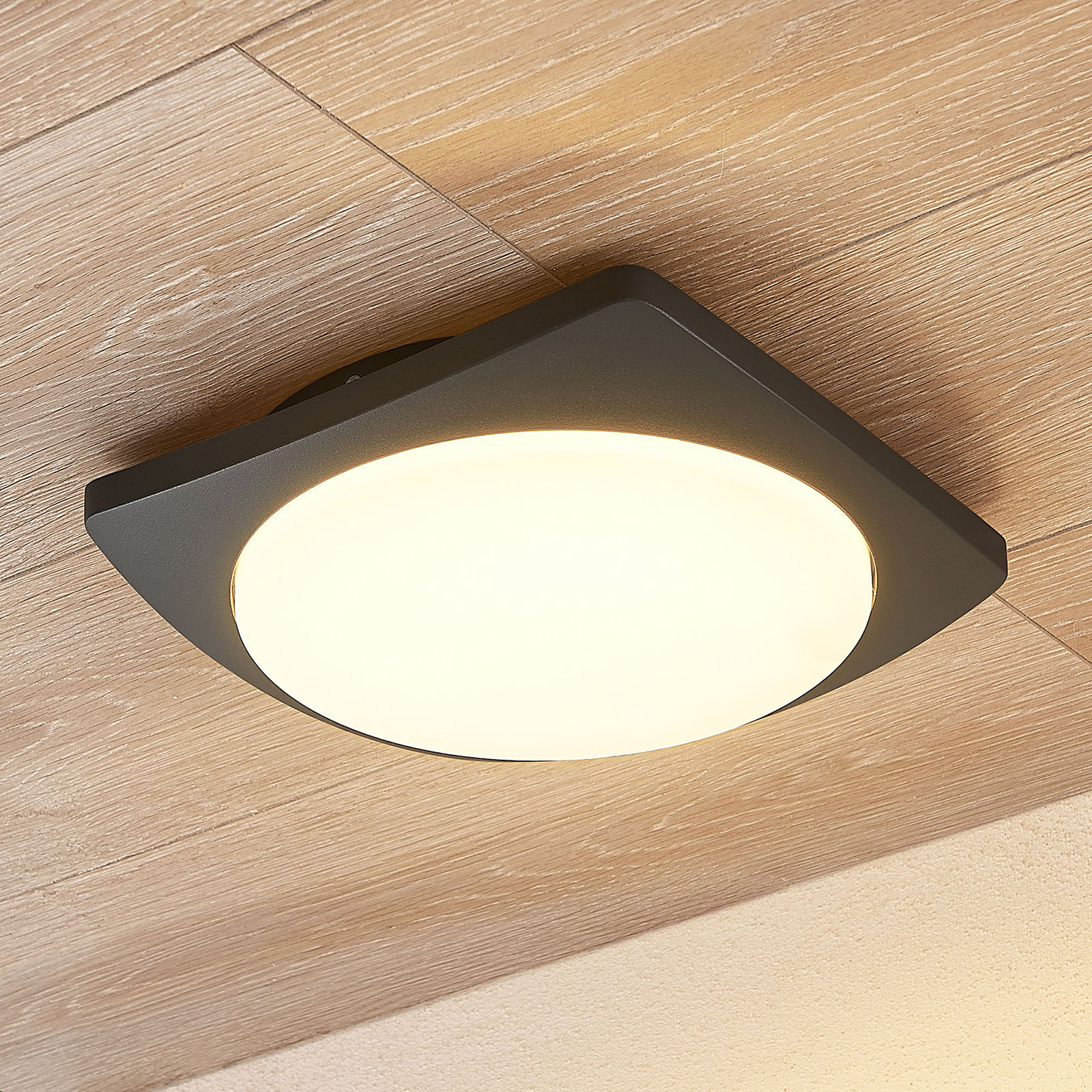 Lucande Gesar LED-utomhustaklampa