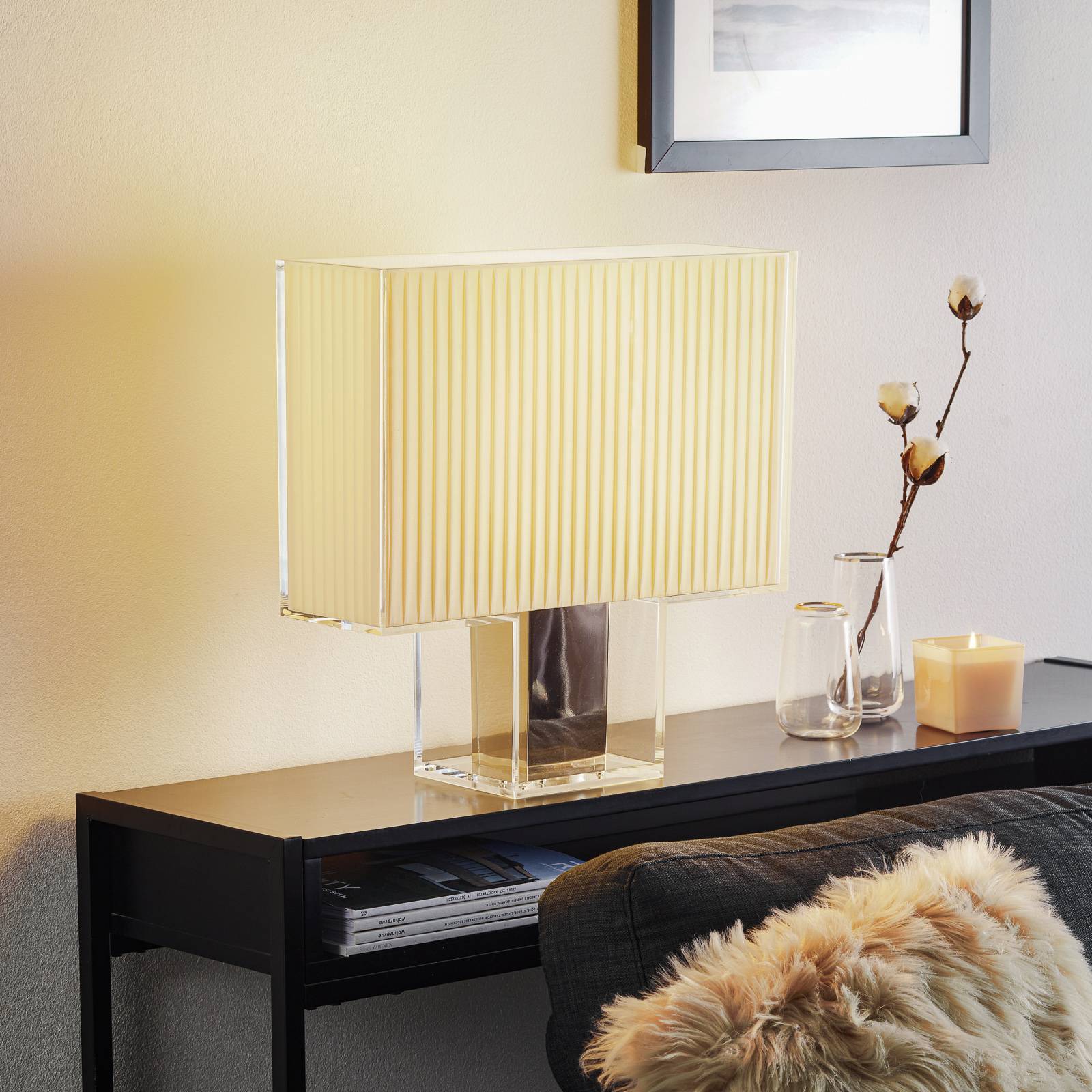 Designer-bordslampa Tati med plisséskärm