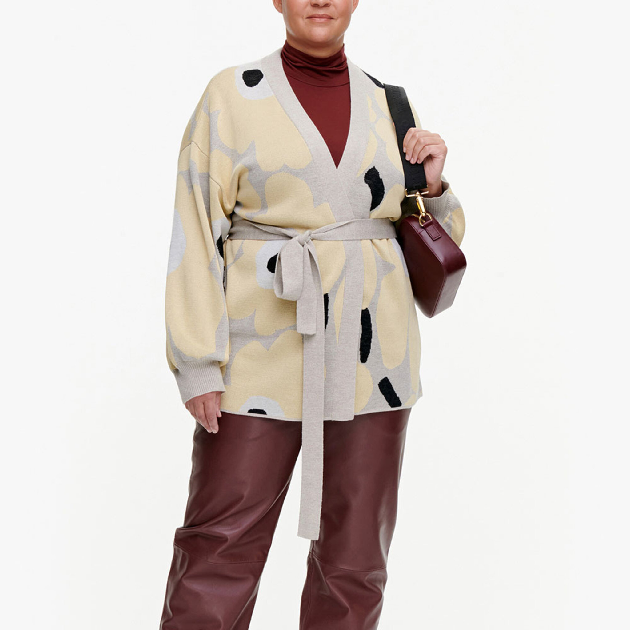 Uneksuva Unikko Sweater