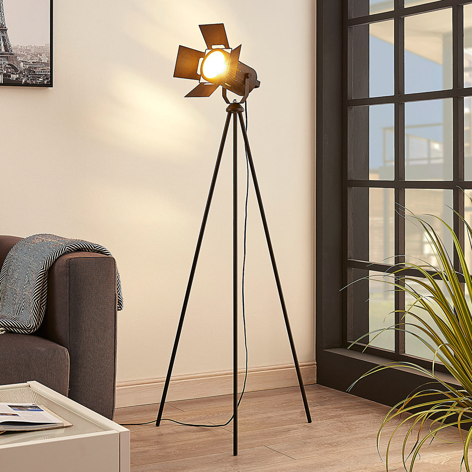 Trebent golvlampa Devon i svart